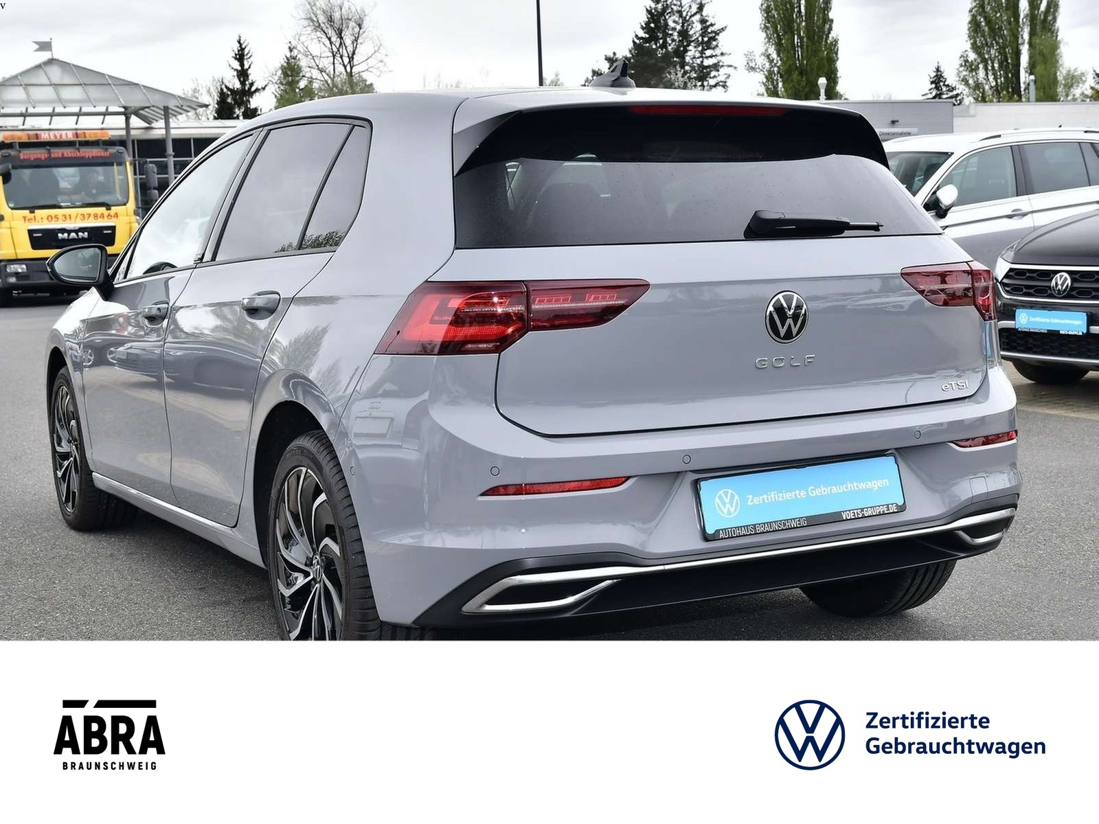 Fahrzeugabbildung Volkswagen Golf VIII 1.5eTSI Active DSG LED+NAV+PDC+ACC+PANO