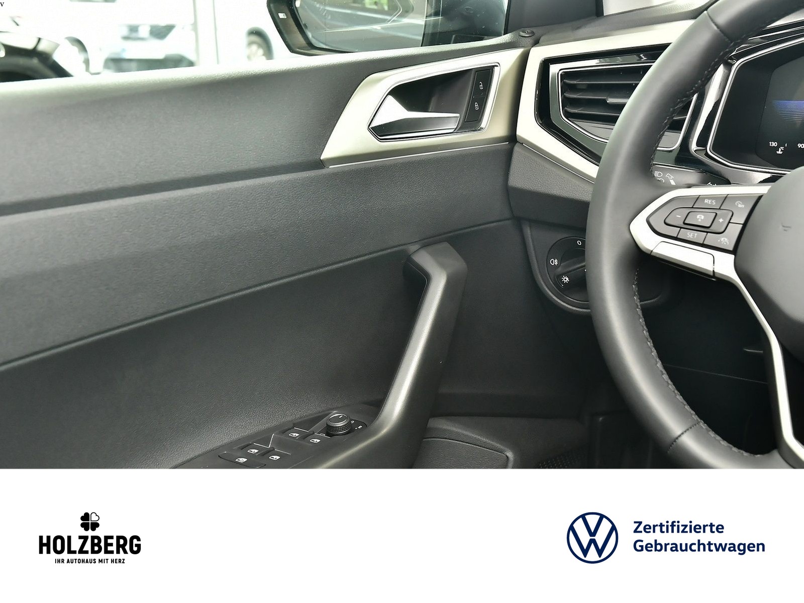 Fahrzeugabbildung Volkswagen Polo 1.0 TSI DSG Move GJR+IQ.DRIVE+IQ.LIGHT+ACC