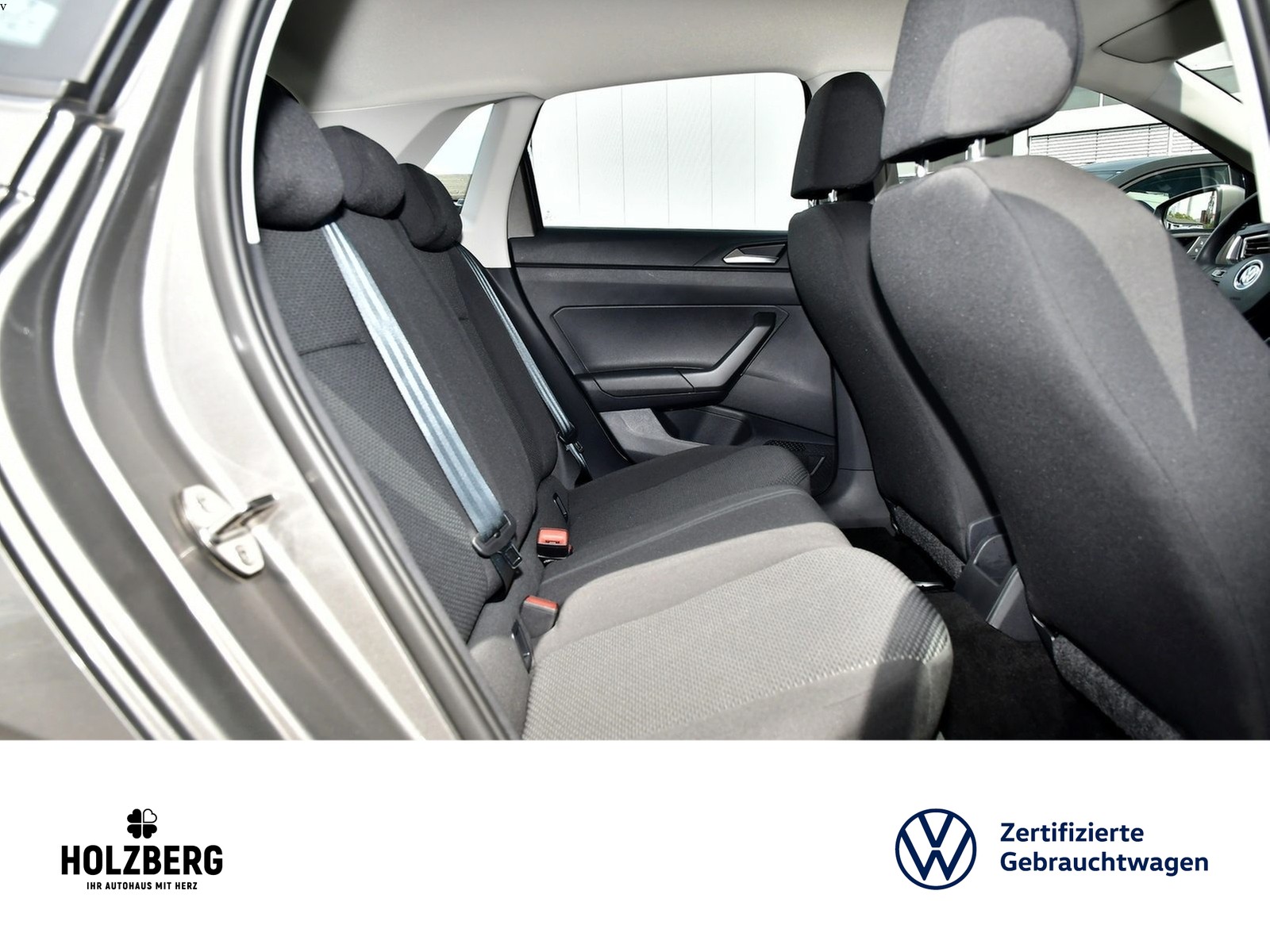 Fahrzeugabbildung Volkswagen Polo VI 1.0 TSI Trendline NAVI+KLIMA+SHZ+PDC