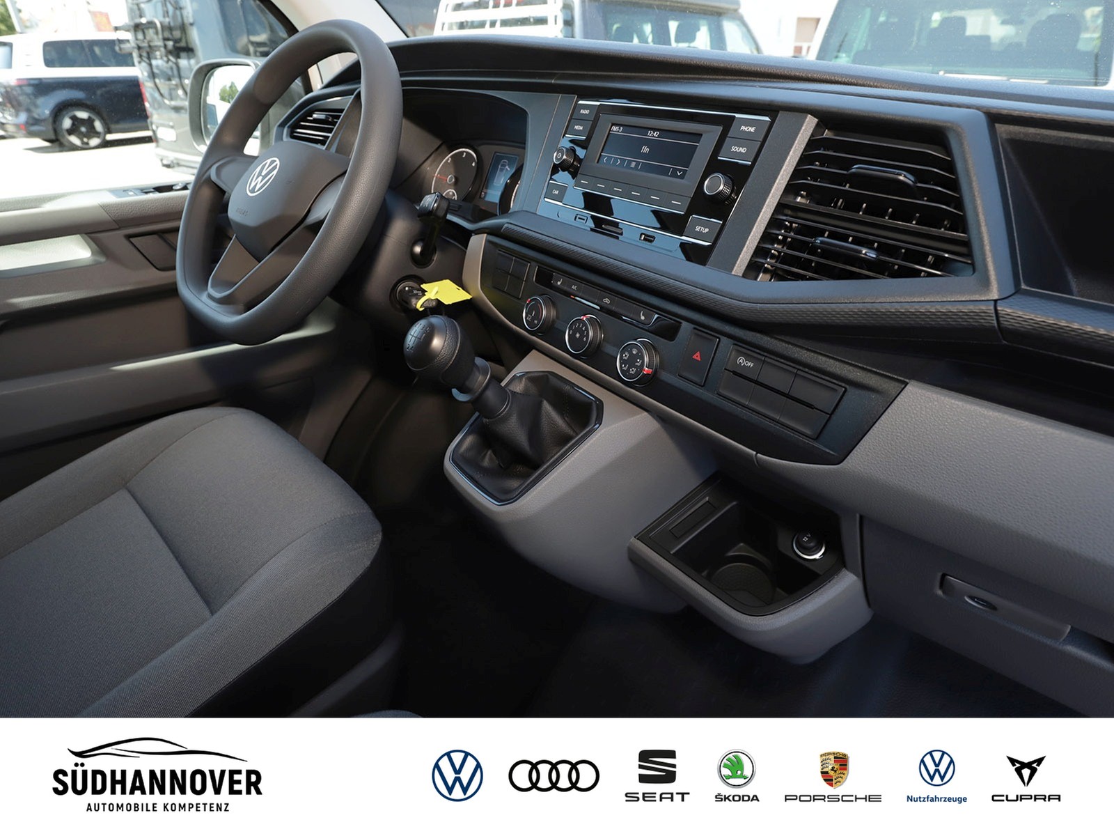 Fahrzeugabbildung Volkswagen T6 Transporter 6.1 Kasten KR 2.0TDI SG PDC ALLWE