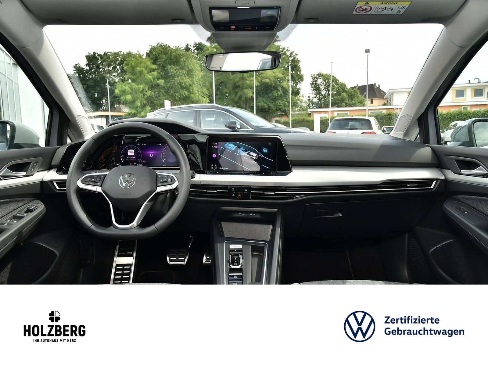 Fahrzeugabbildung Volkswagen Golf VIII 1.0 eTSI DSG Move AHK+LED+KLIMA+SHZ