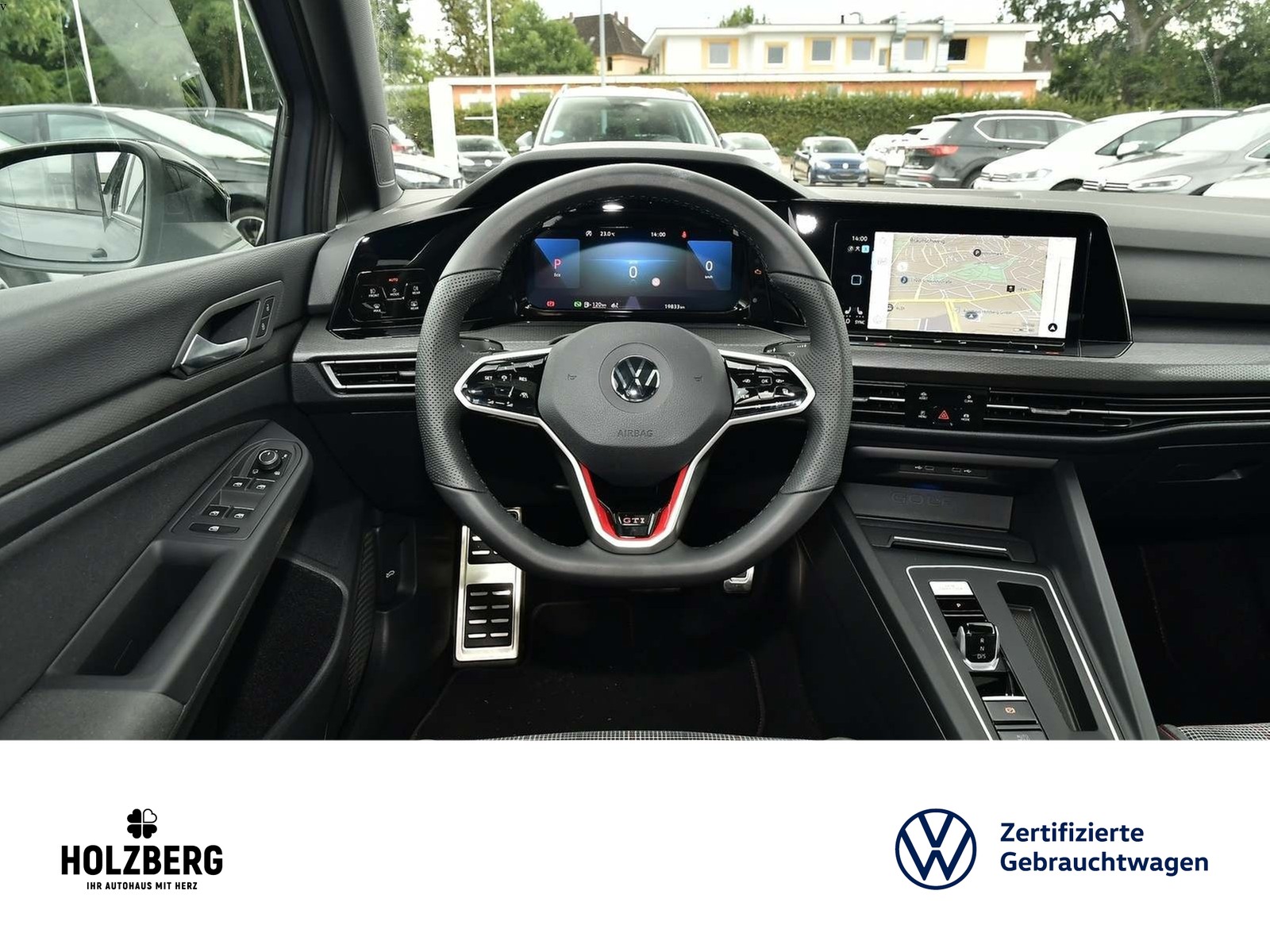 Fahrzeugabbildung Volkswagen Golf VIII 2.0 TSI DSG GTI NAVI+PANO+HUP+MATRIX