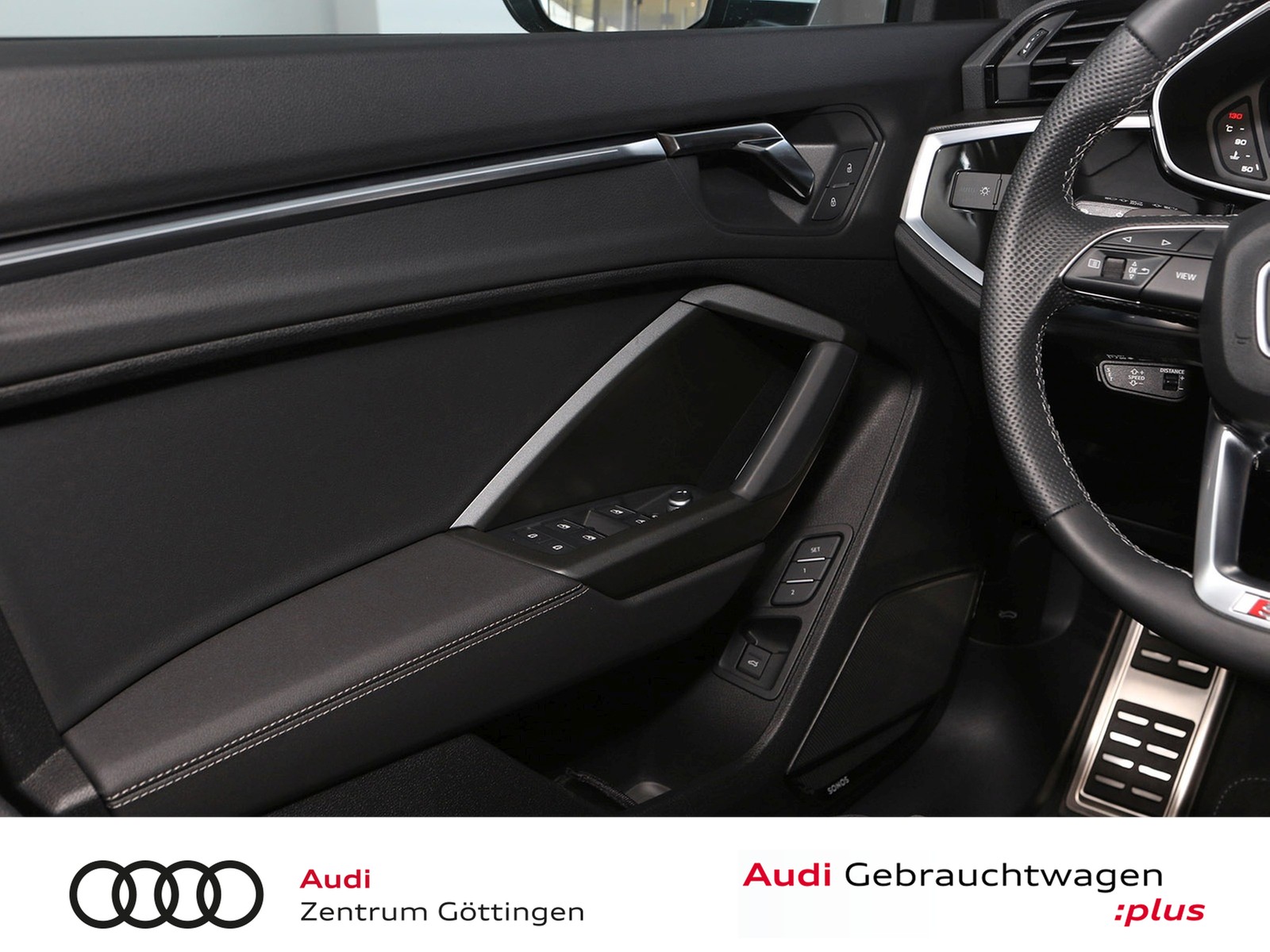 Fahrzeugabbildung Audi Q3 35 TDI S tronic S line +AHK+PANO+MATRIX LED