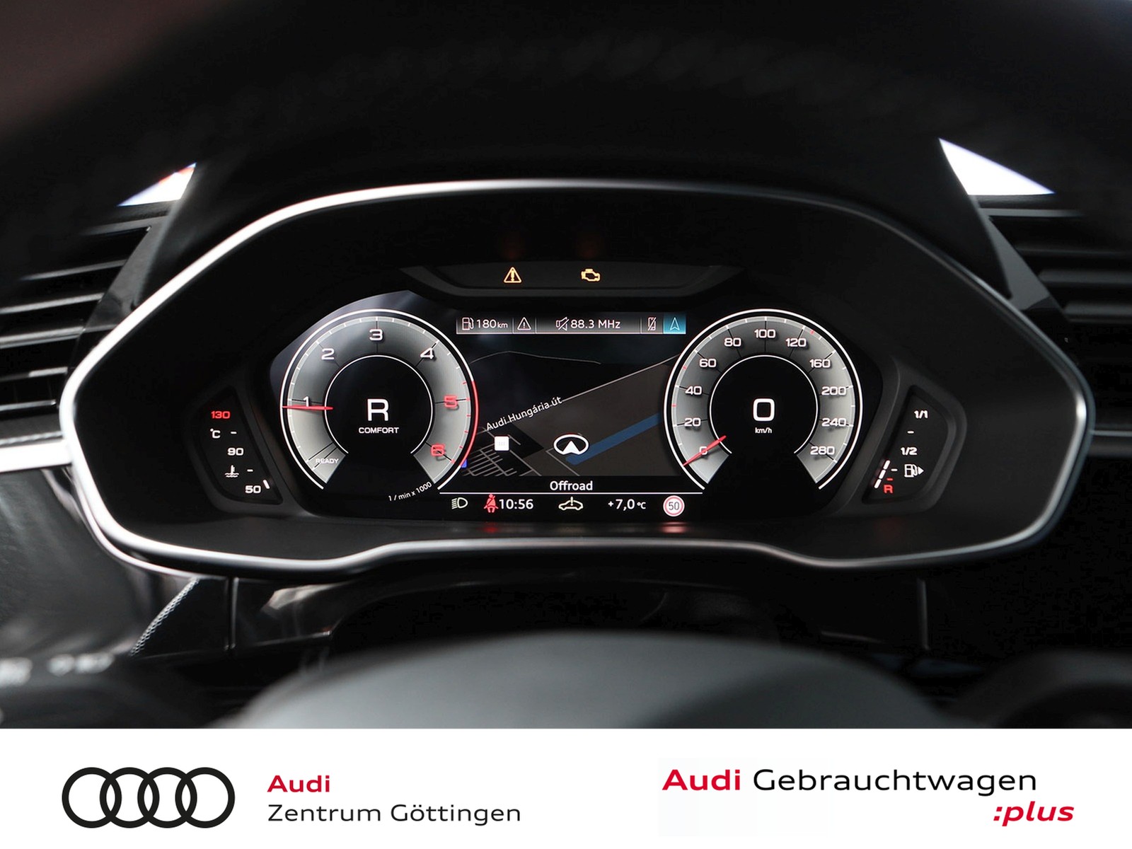 Fahrzeugabbildung Audi Q3 35 TDI S tronic S line +AHK+PANO+MATRIX LED