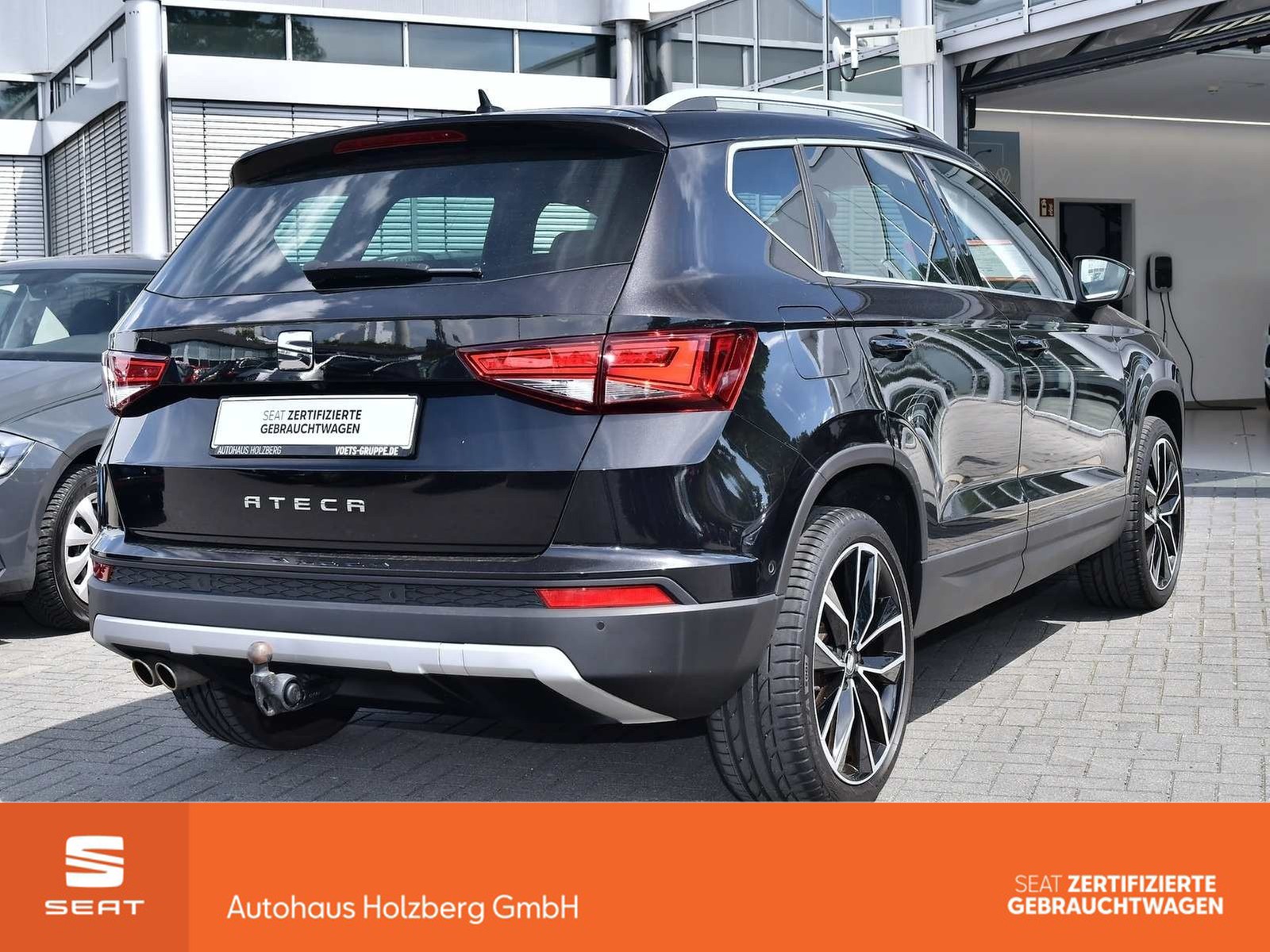 Fahrzeugabbildung SEAT Ateca 1.5 TSI DSG Xcellence NAVI+AHK+STHZ+PANO