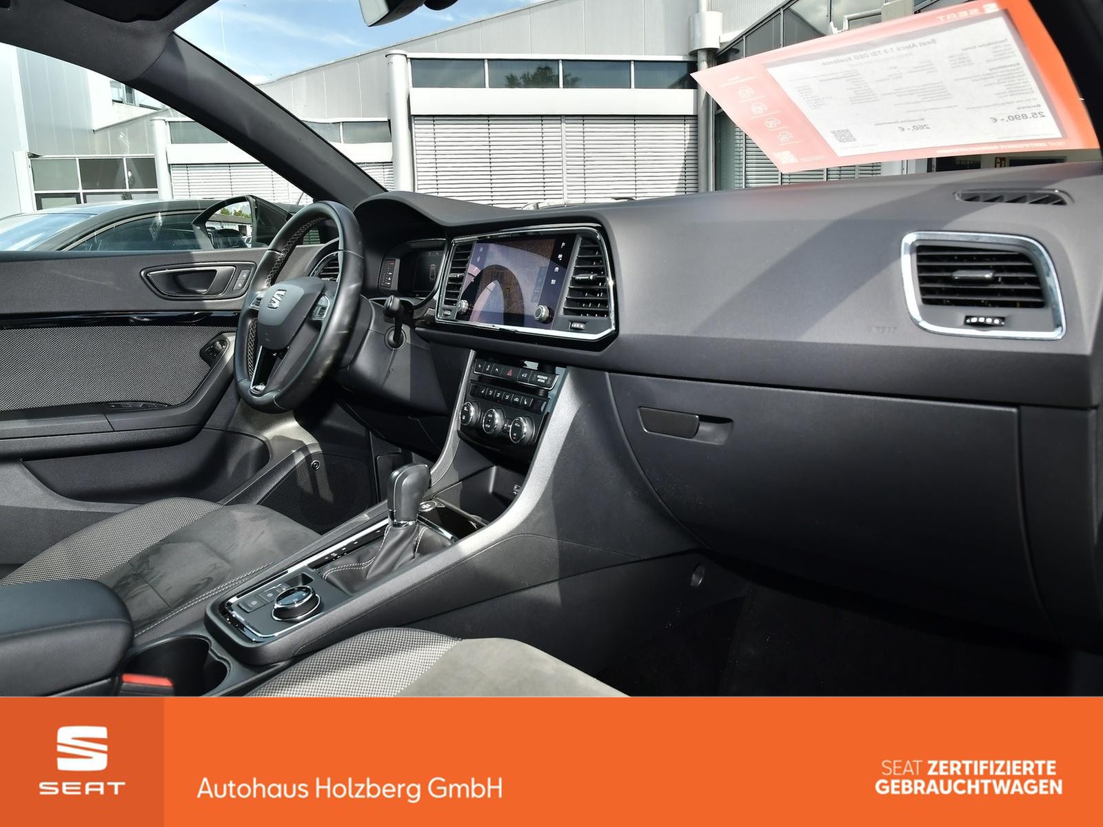 Fahrzeugabbildung SEAT Ateca 1.5 TSI DSG Xcellence NAVI+AHK+STHZ+PANO