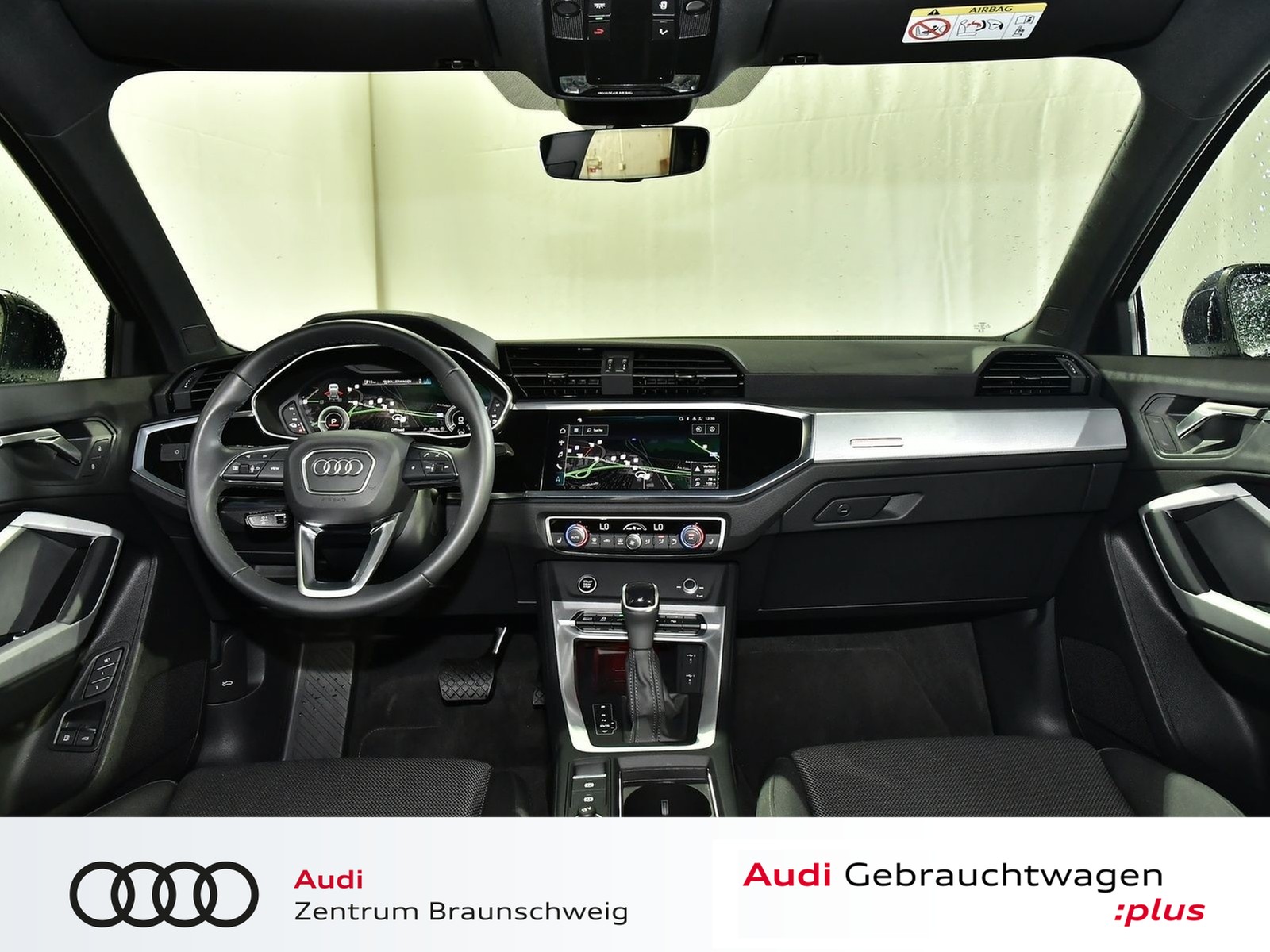 Fahrzeugabbildung Audi Q3 45 TFSIe S-tronic AHK+MATRIX-LED+RearView+NAV