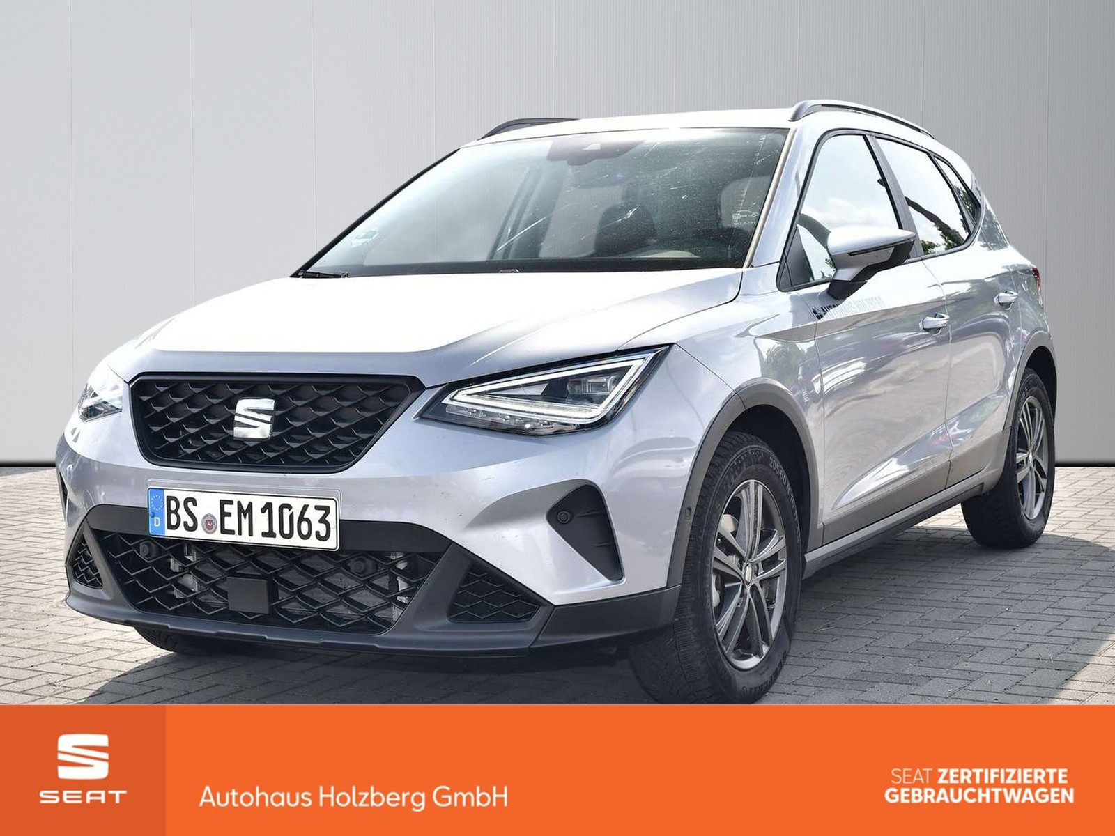 SEAT Arona 1.0 TSI DSG Style NAV+ACC+LED+SHZ+PDC+APP