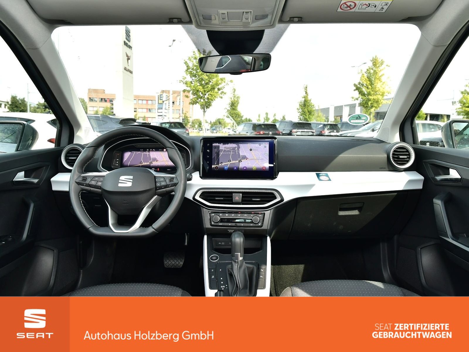 Fahrzeugabbildung SEAT Arona 1.0 TSI DSG Style NAV+ACC+LED+SHZ+PDC+APP