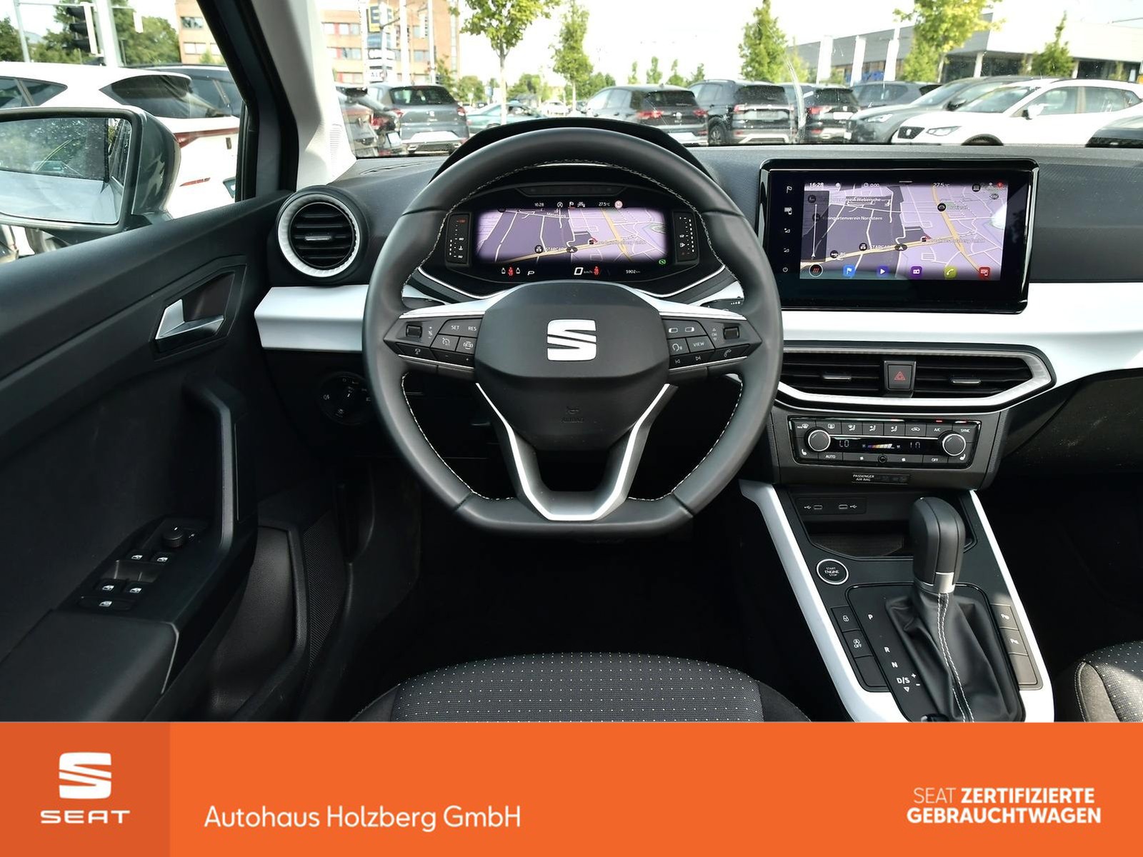 Fahrzeugabbildung SEAT Arona 1.0 TSI DSG Style NAV+ACC+LED+SHZ+PDC+APP