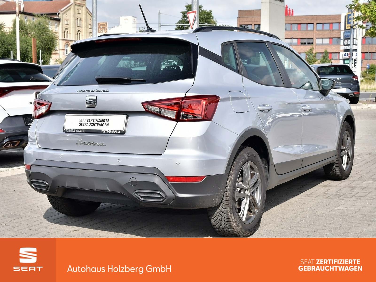 Fahrzeugabbildung SEAT Arona 1.0 TSI DSG Style NAV+ACC+LED+SHZ+PDC+APP