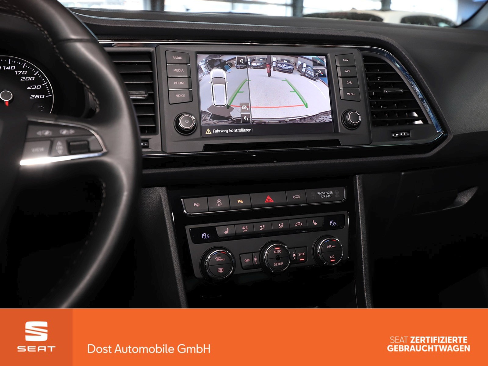 Fahrzeugabbildung SEAT Ateca 2.0 TDI Xcellence DSG SHZ+PDC+LED+ACC+NAVI