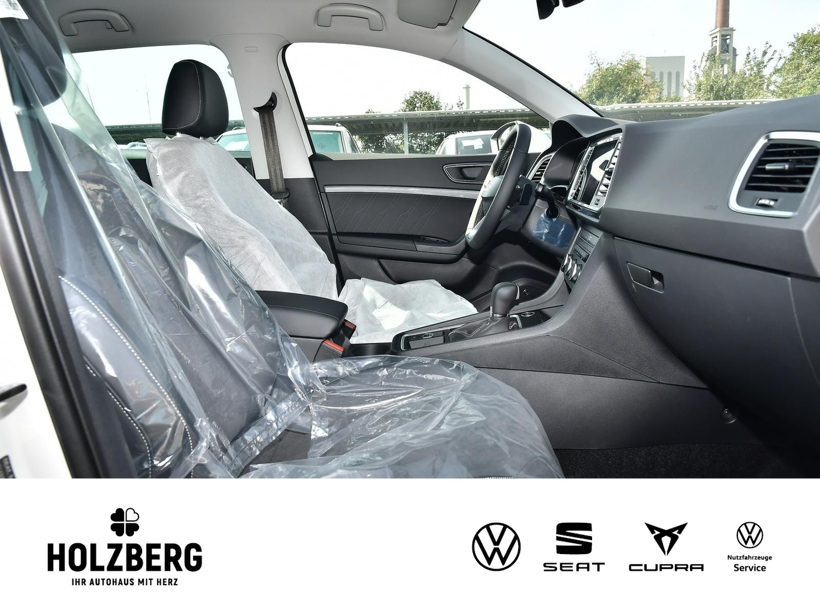 Fahrzeugabbildung SEAT Ateca 1.5 TSI DSG Style Edition AHK+DSG+SHZ+LED