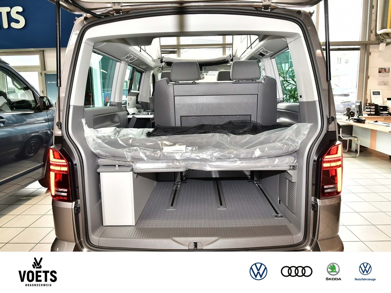 Fahrzeugabbildung Volkswagen T6 California 6.1 Beach Camper 2.0 TDI DSG Navi+Kamera+ACC