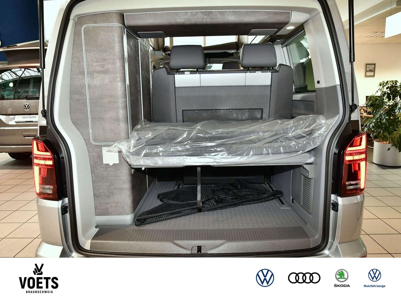 Fahrzeugabbildung Volkswagen T6 California 6.1 Ocean 2.0 TDI DSG 4MOTION Navi+AHK