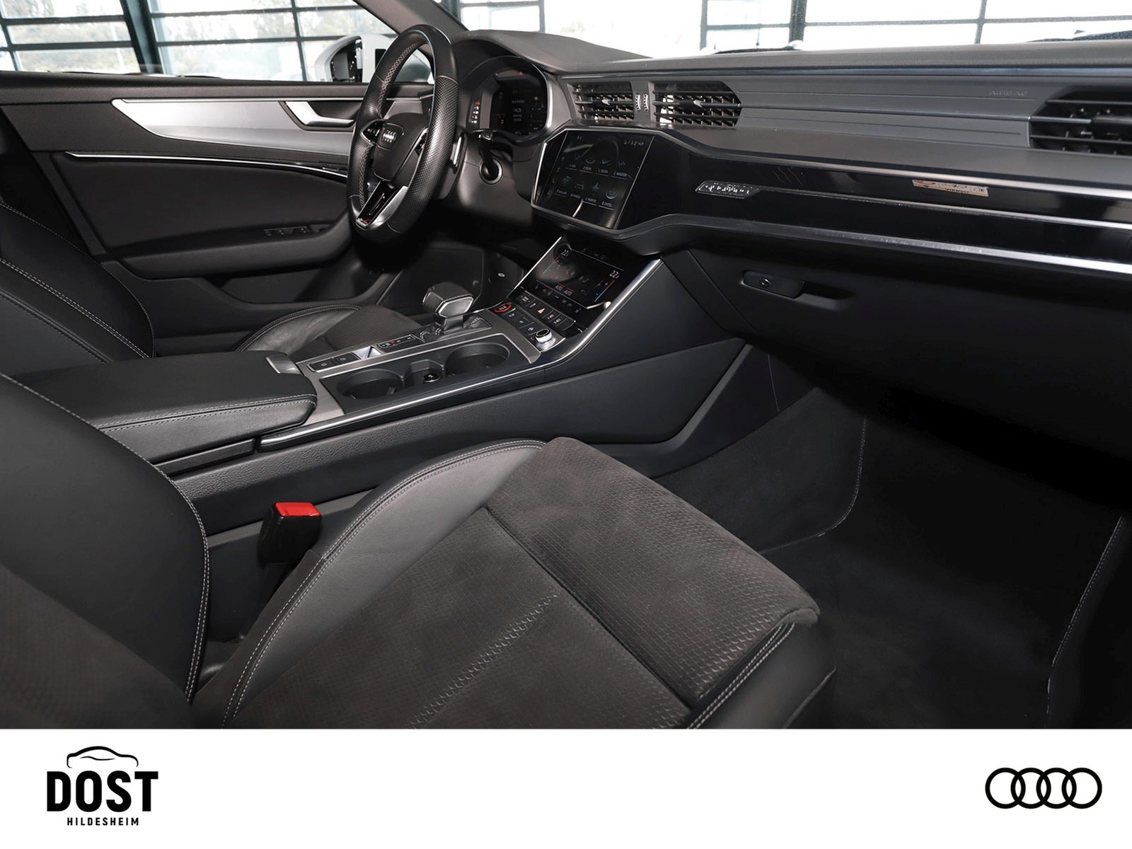 Fahrzeugabbildung Audi S6 Avant 3.0 TDI quattro PANO+SHZ+MATRIX LED+ACC