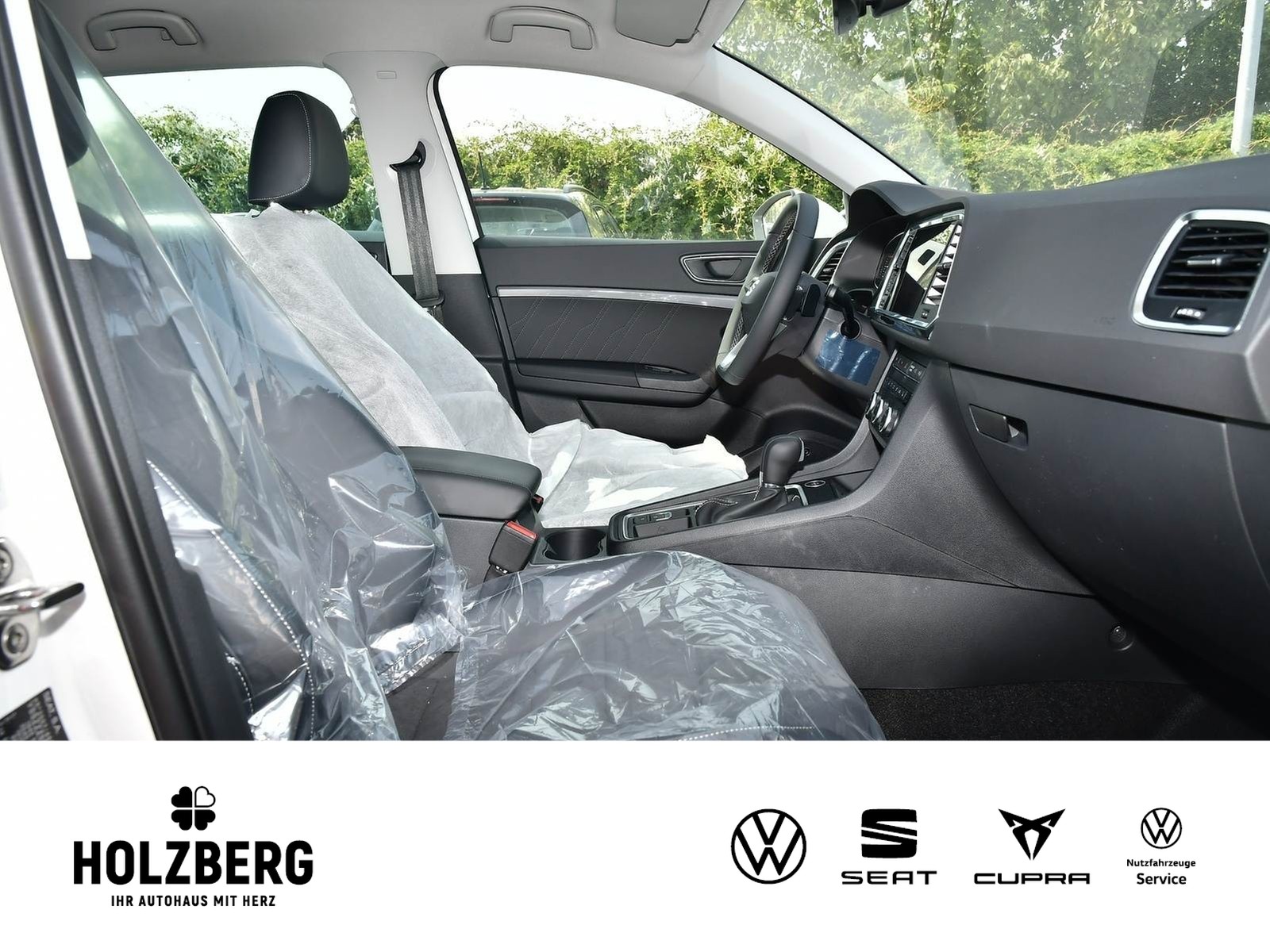 Fahrzeugabbildung SEAT Ateca 1.5 TSI DSG Style Edition DSG+AHK+SHZ+LED