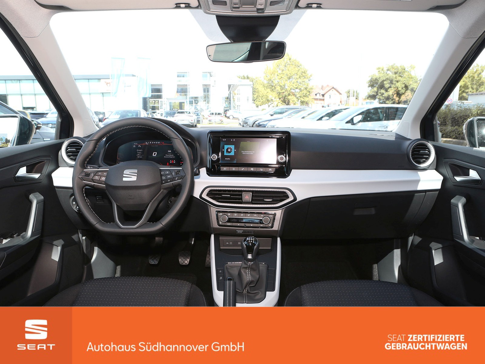 Fahrzeugabbildung SEAT ARONA STYLE 1.0 TGI CLIMATRONIC+SHZ+PDC+FULL-LIN