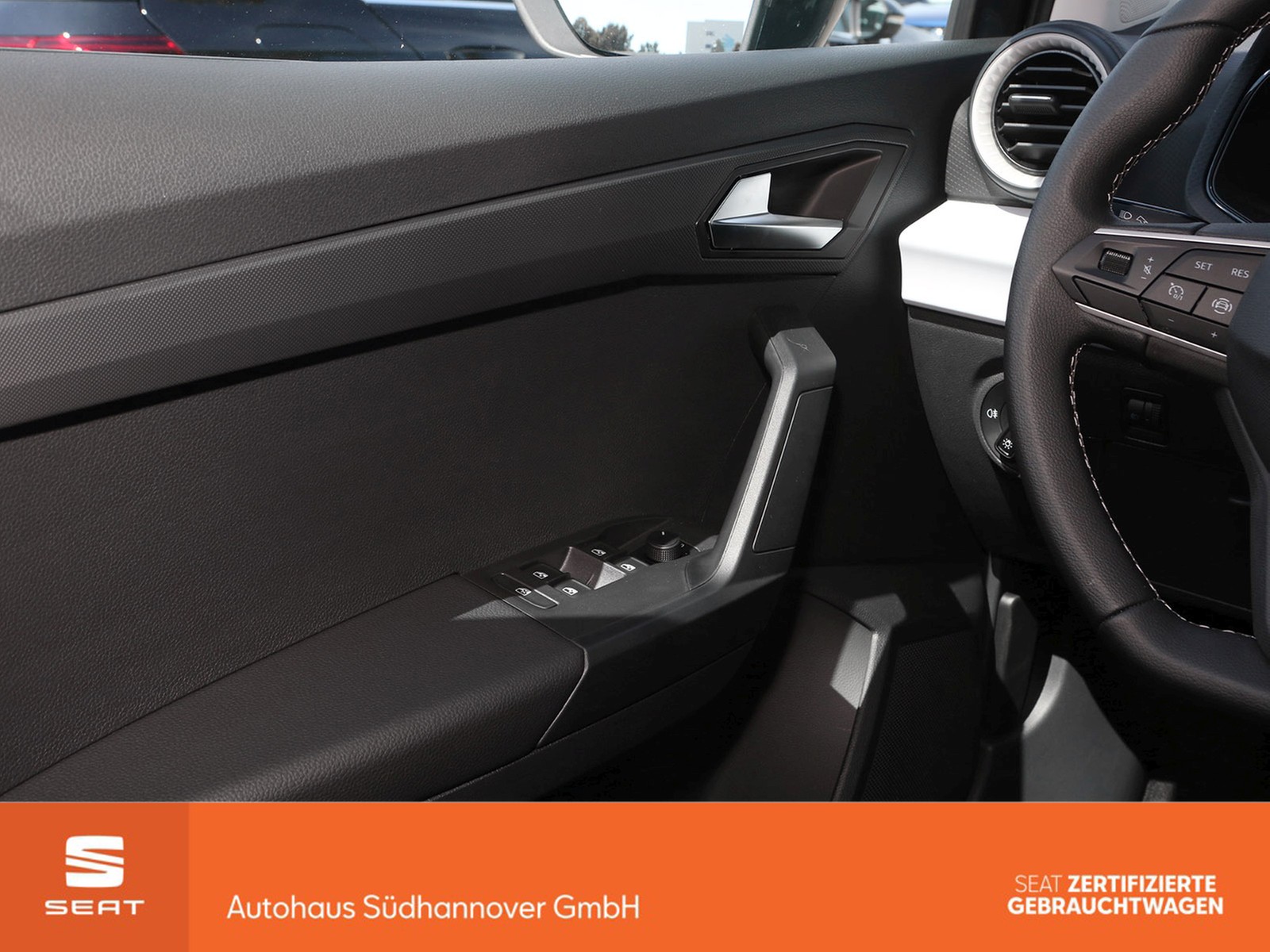 Fahrzeugabbildung SEAT ARONA STYLE 1.0 TGI CLIMATRONIC+SHZ+PDC+FULL-LIN