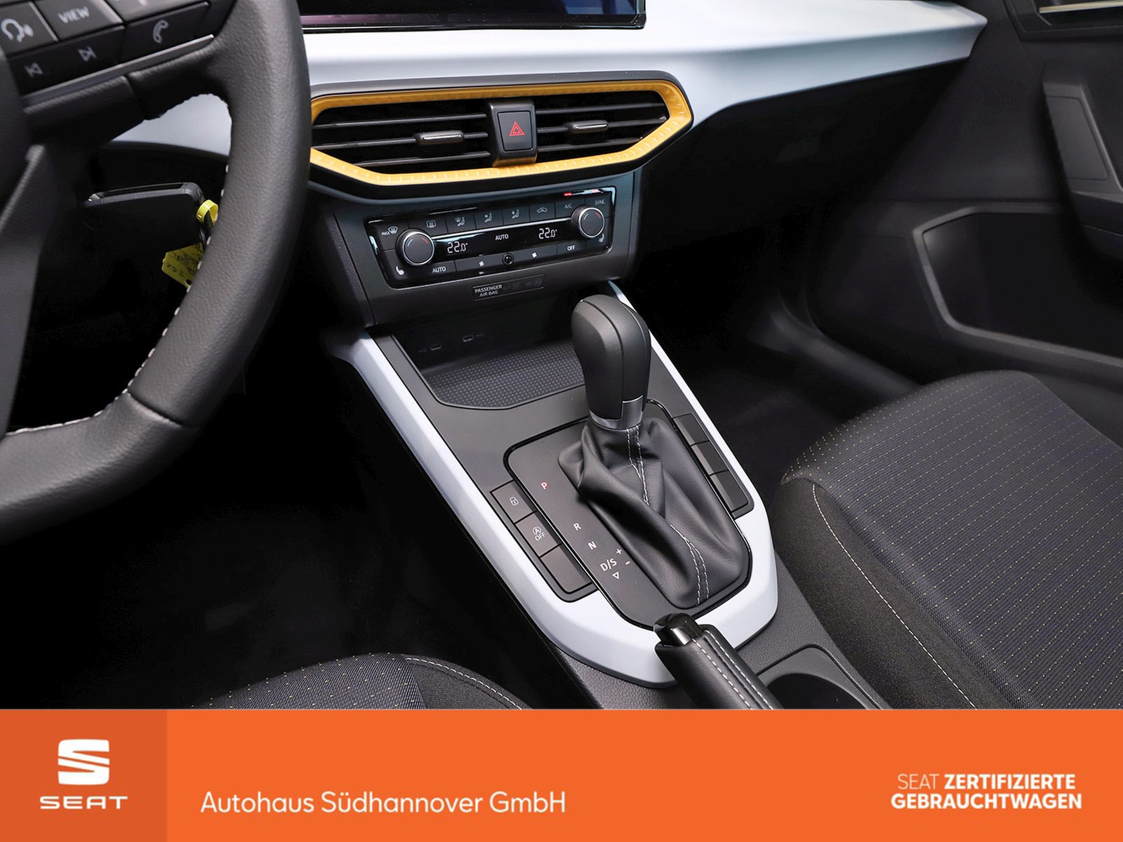 Fahrzeugabbildung SEAT Arona Style Edition 1.0 TSI NAVI+SHZ+PDC+GRA