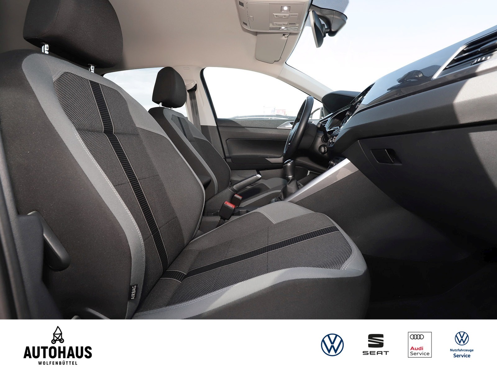 Fahrzeugabbildung Volkswagen Polo Highline 1.0 TSI NAV PDC SHZ