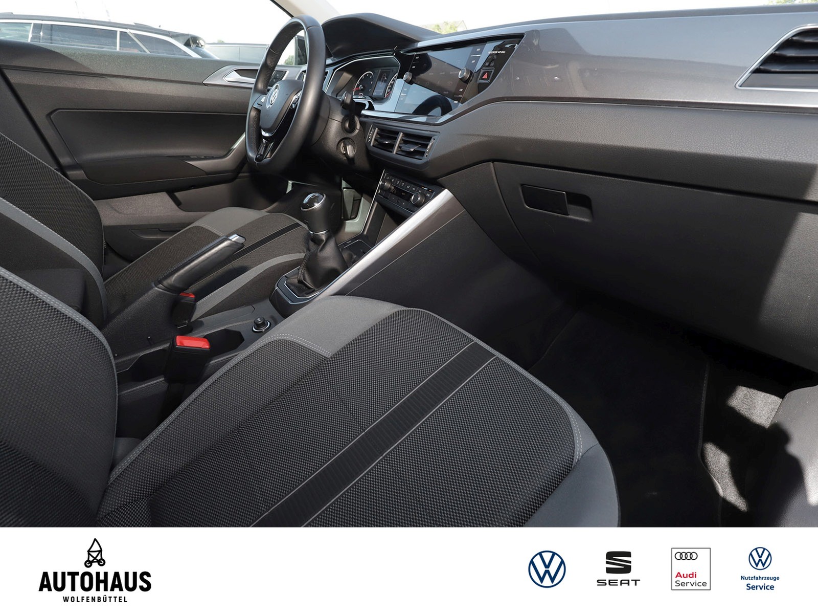 Fahrzeugabbildung Volkswagen Polo Highline 1.0 TSI NAV PDC SHZ