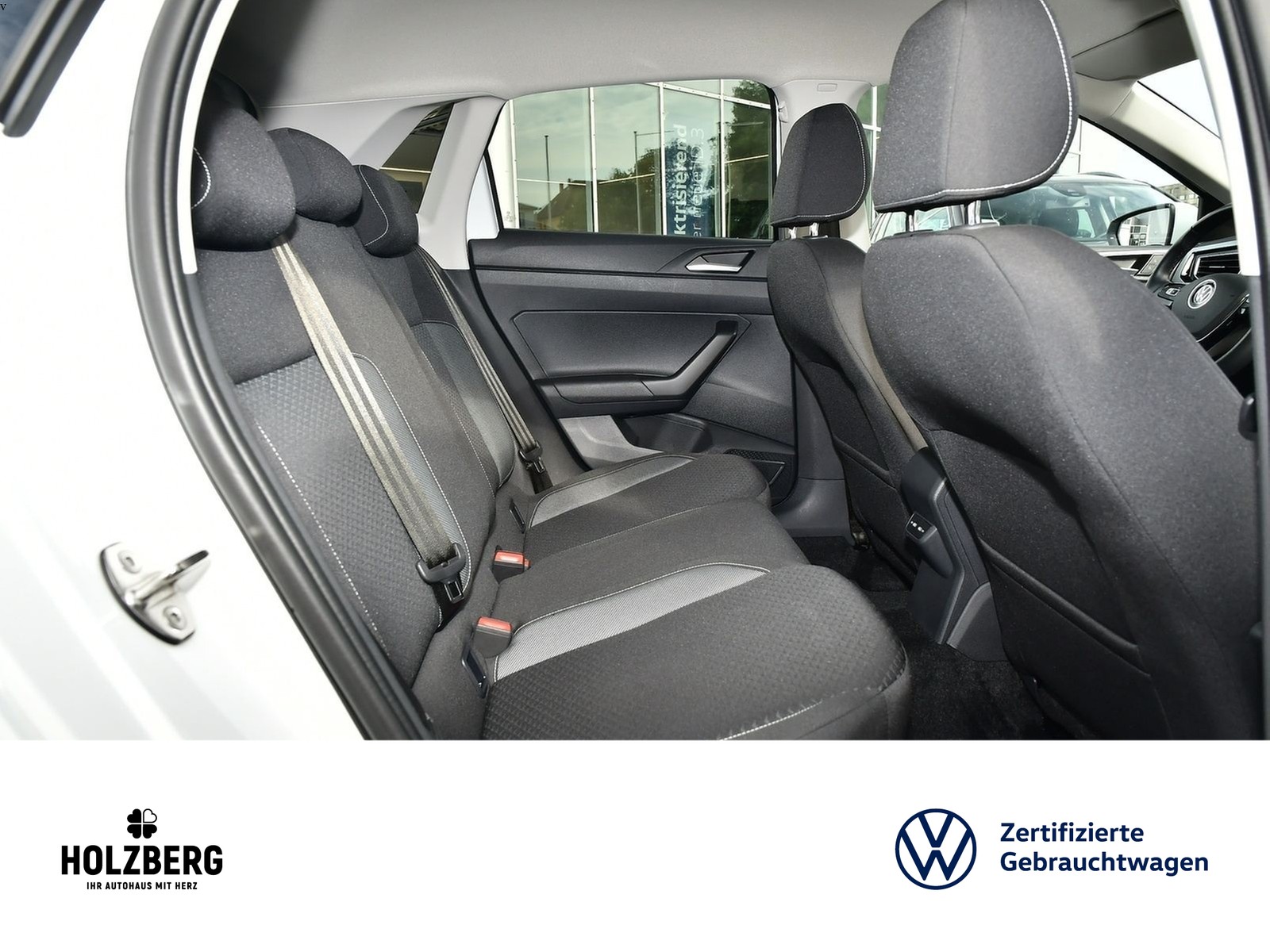 Fahrzeugabbildung Volkswagen Polo VI 1.0 TSI Active KLIMA+SHZ+PDC