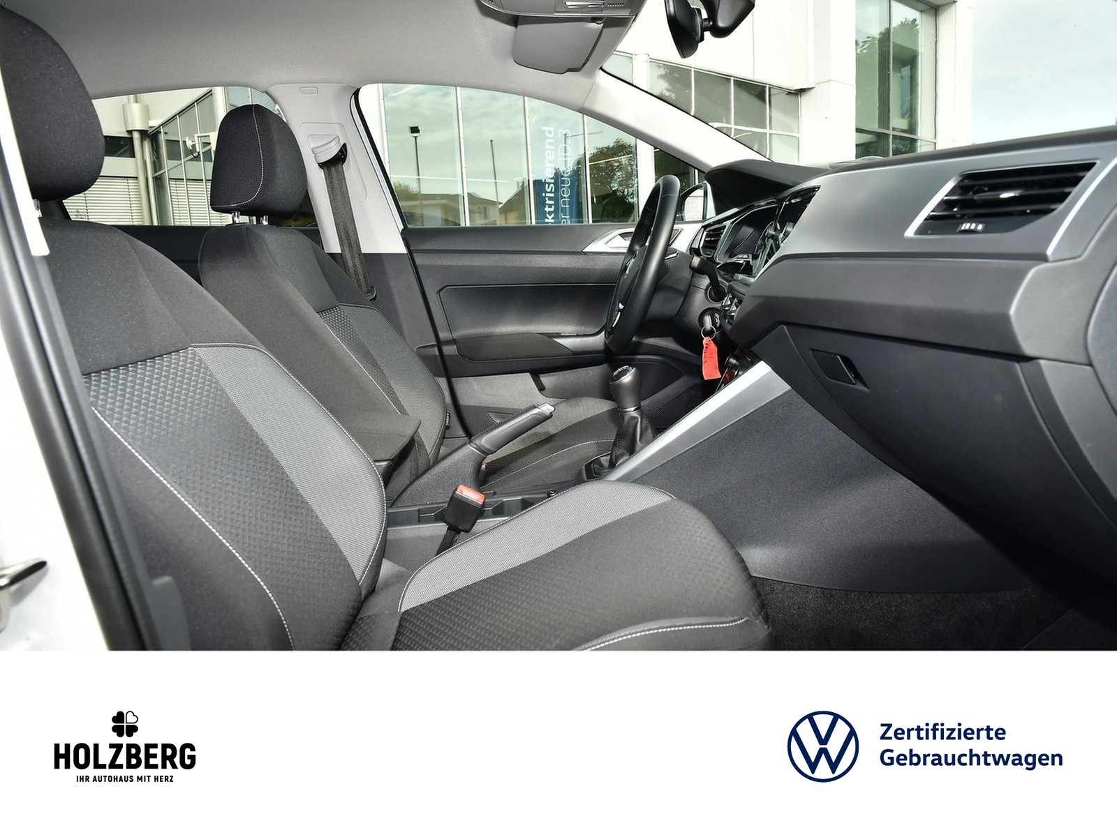 Fahrzeugabbildung Volkswagen Polo VI 1.0 TSI Active KLIMA+SHZ+PDC