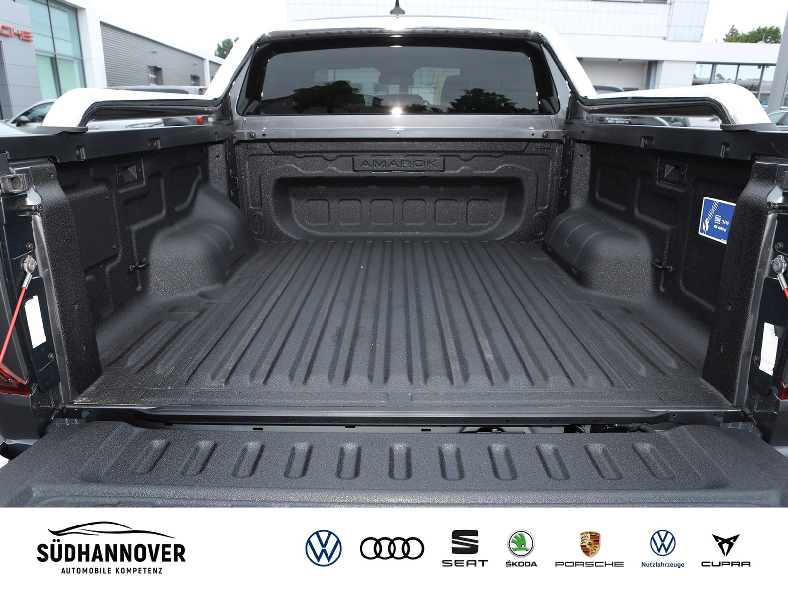 Fahrzeugabbildung Volkswagen Amarok 3.0 TDI Aventura AHK+SPERRE+UFS+MFL+LEDER