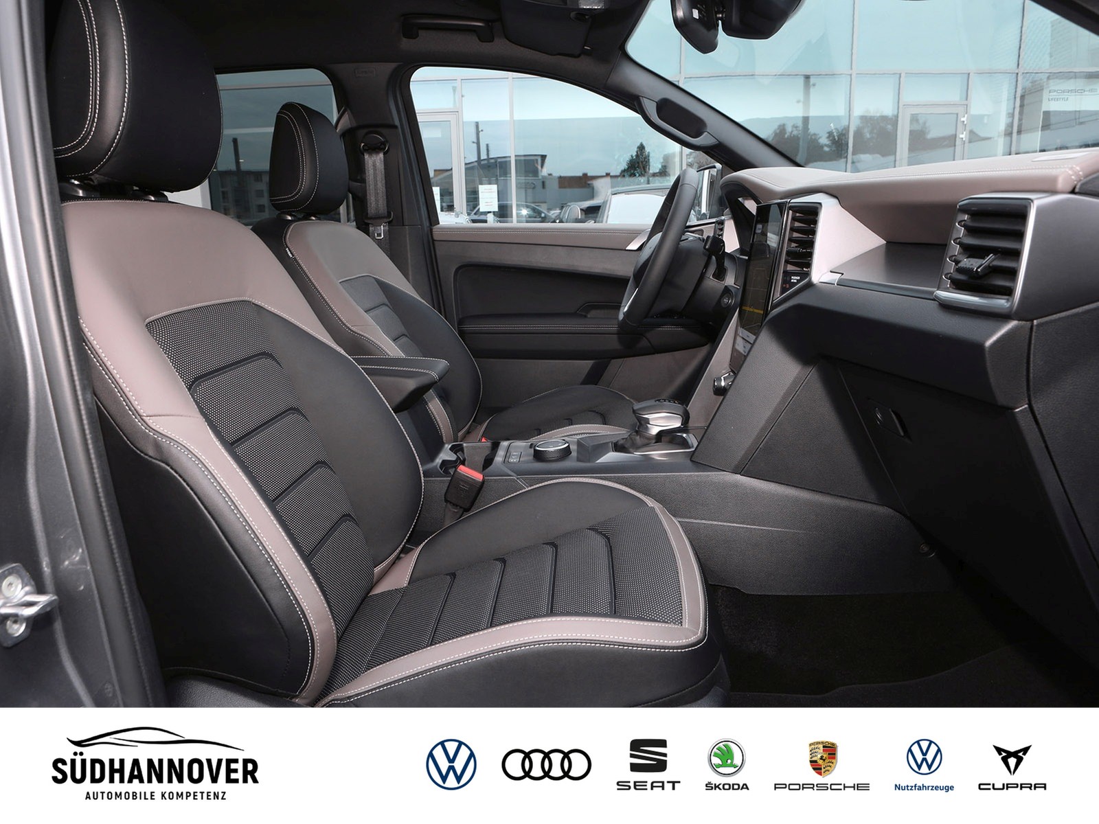 Fahrzeugabbildung Volkswagen Amarok 3.0 TDI Aventura AHK+SPERRE+UFS+MFL+LEDER