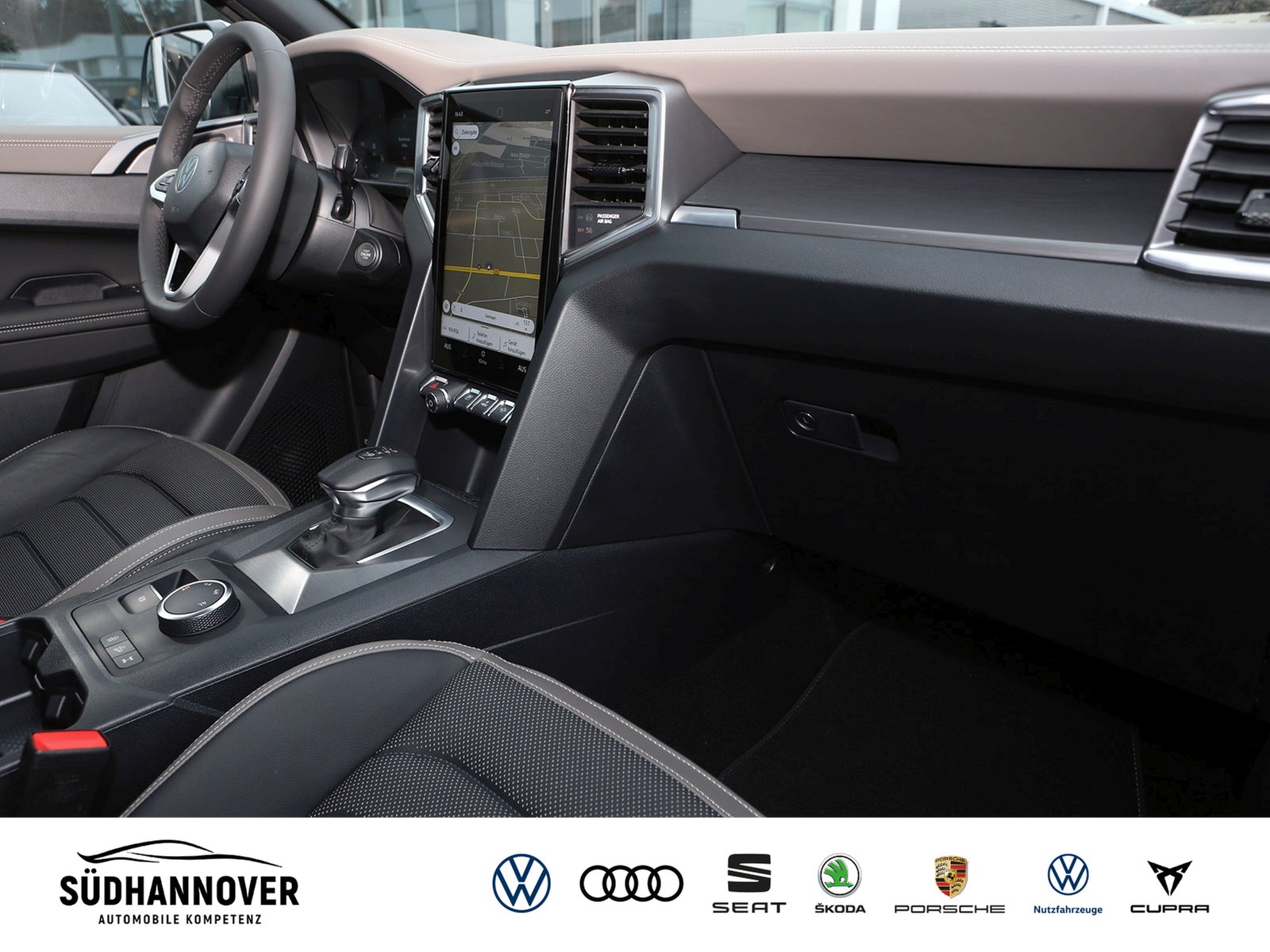 Fahrzeugabbildung Volkswagen Amarok 3.0 TDI Aventura AHK+SPERRE+UFS+MFL+LEDER