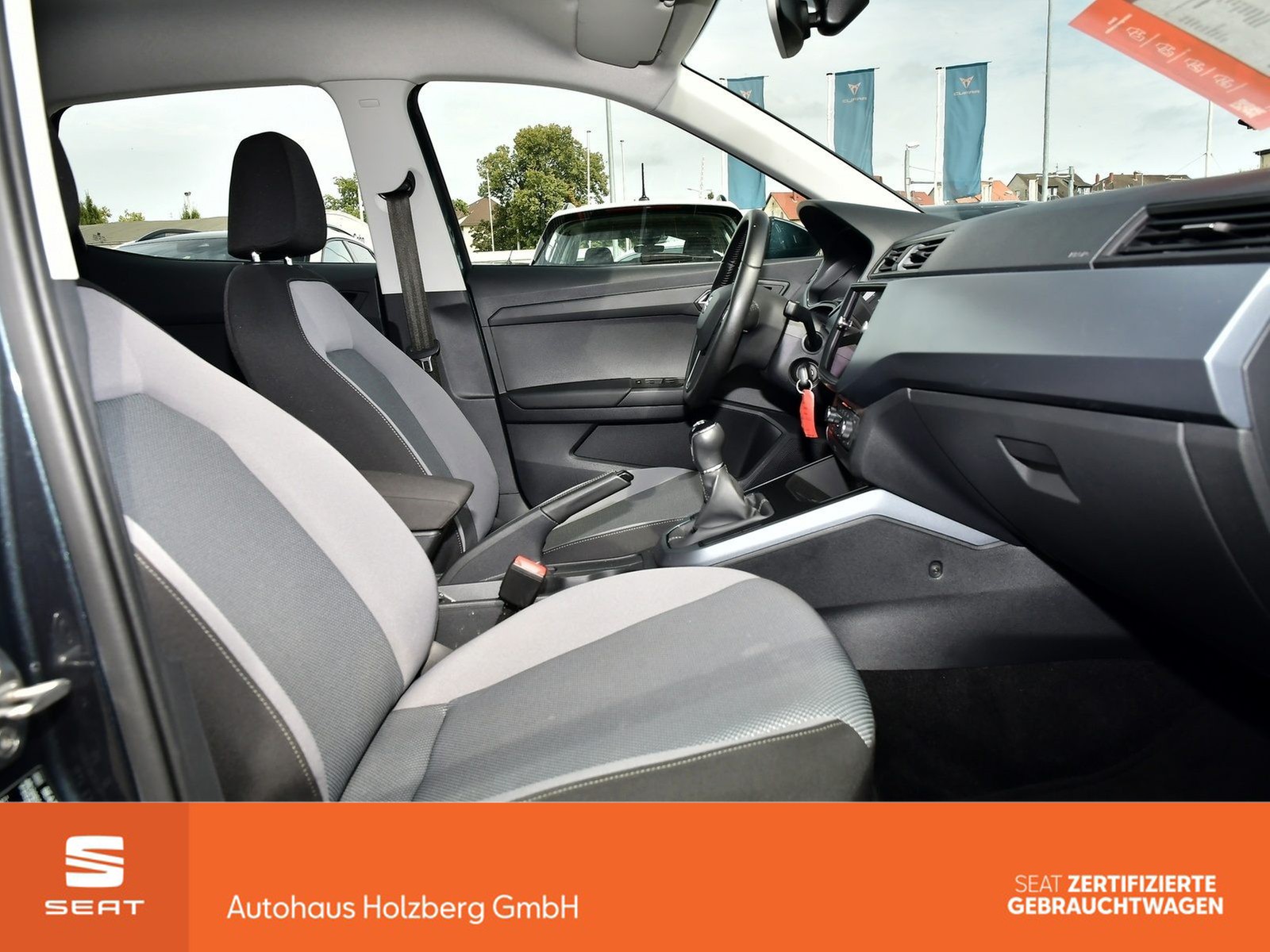 Fahrzeugabbildung SEAT Arona 1.0 TSI Style NAVI+KLIMA+SHZ