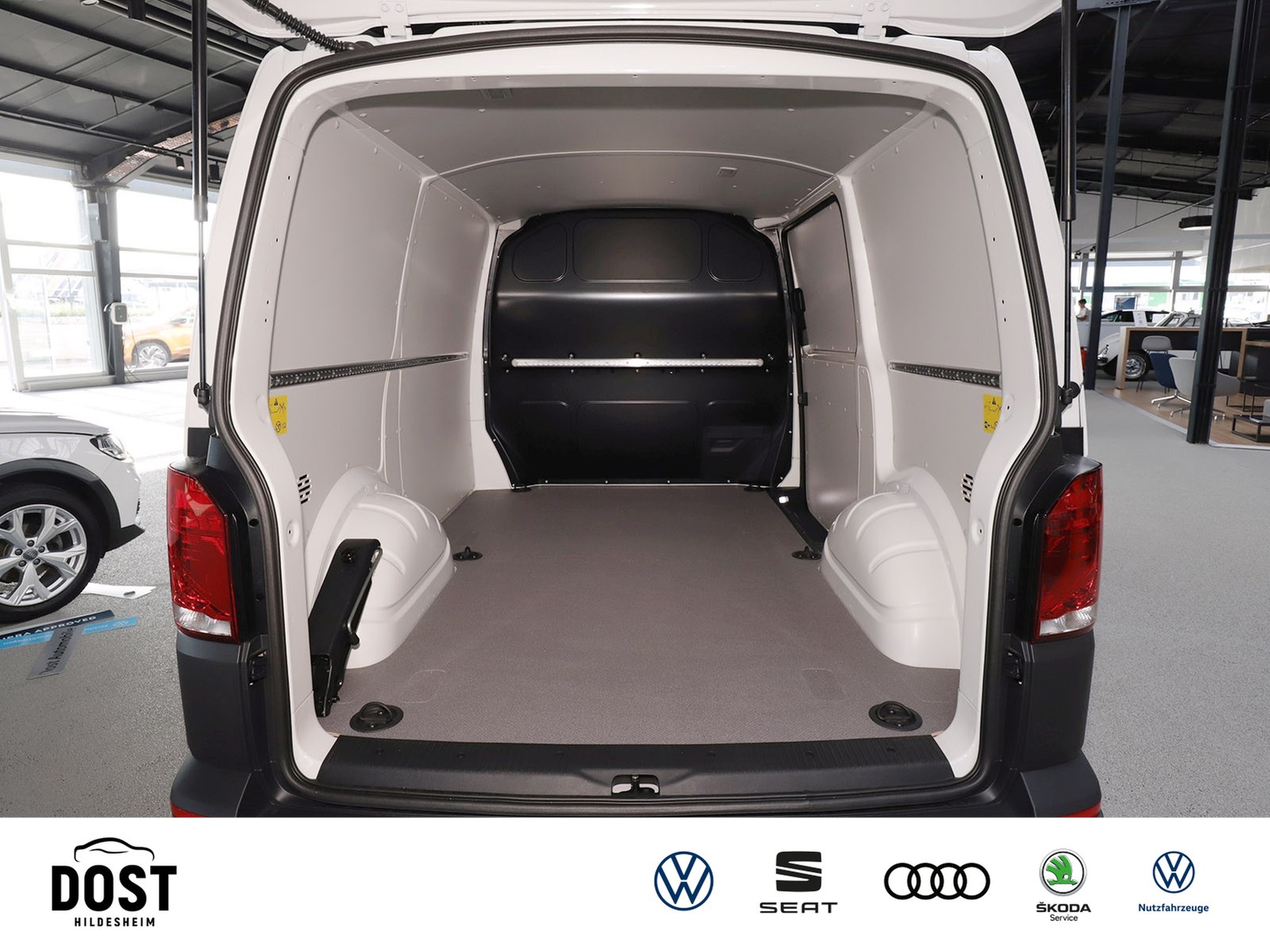 Fahrzeugabbildung Volkswagen T6.1 Kasten KR 2,0 l TDI 5-Gang KLIMA+GJR+PDC