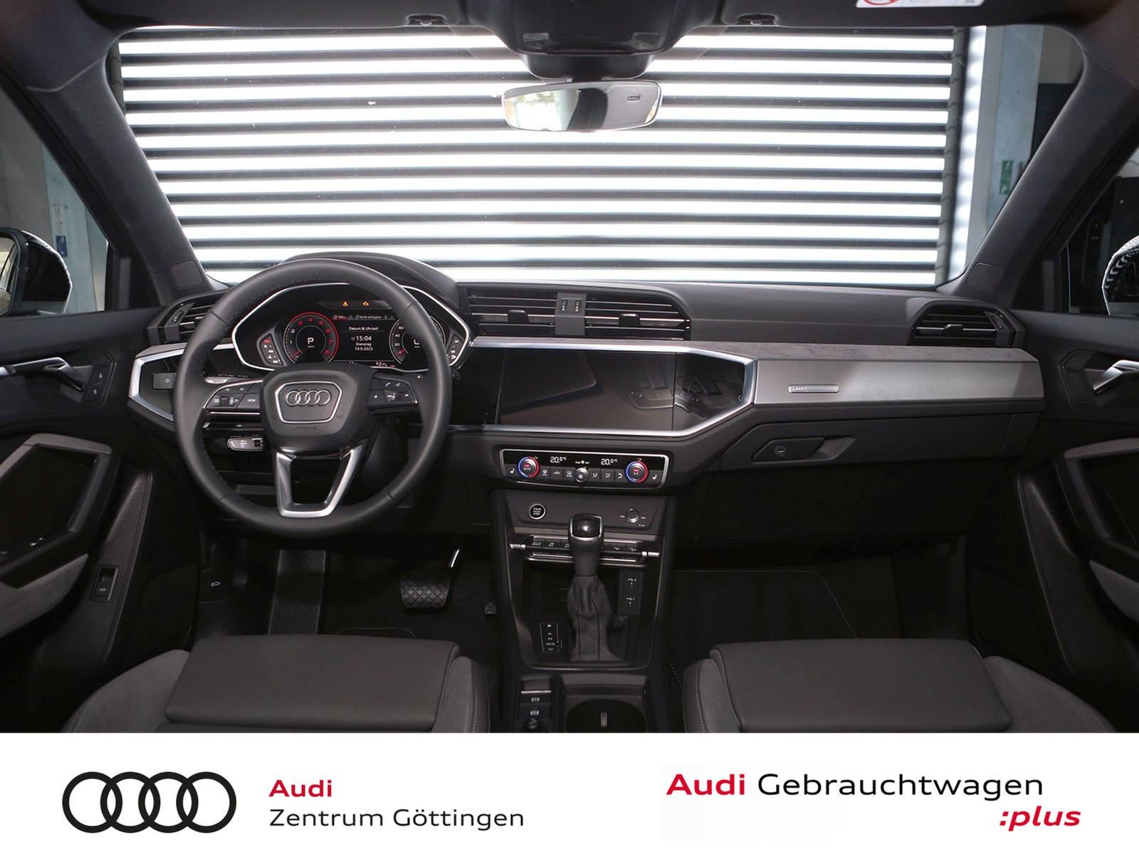 Fahrzeugabbildung Audi Q3 35 TFSI S tronic advanced +AHK+MATRIX+NAVI