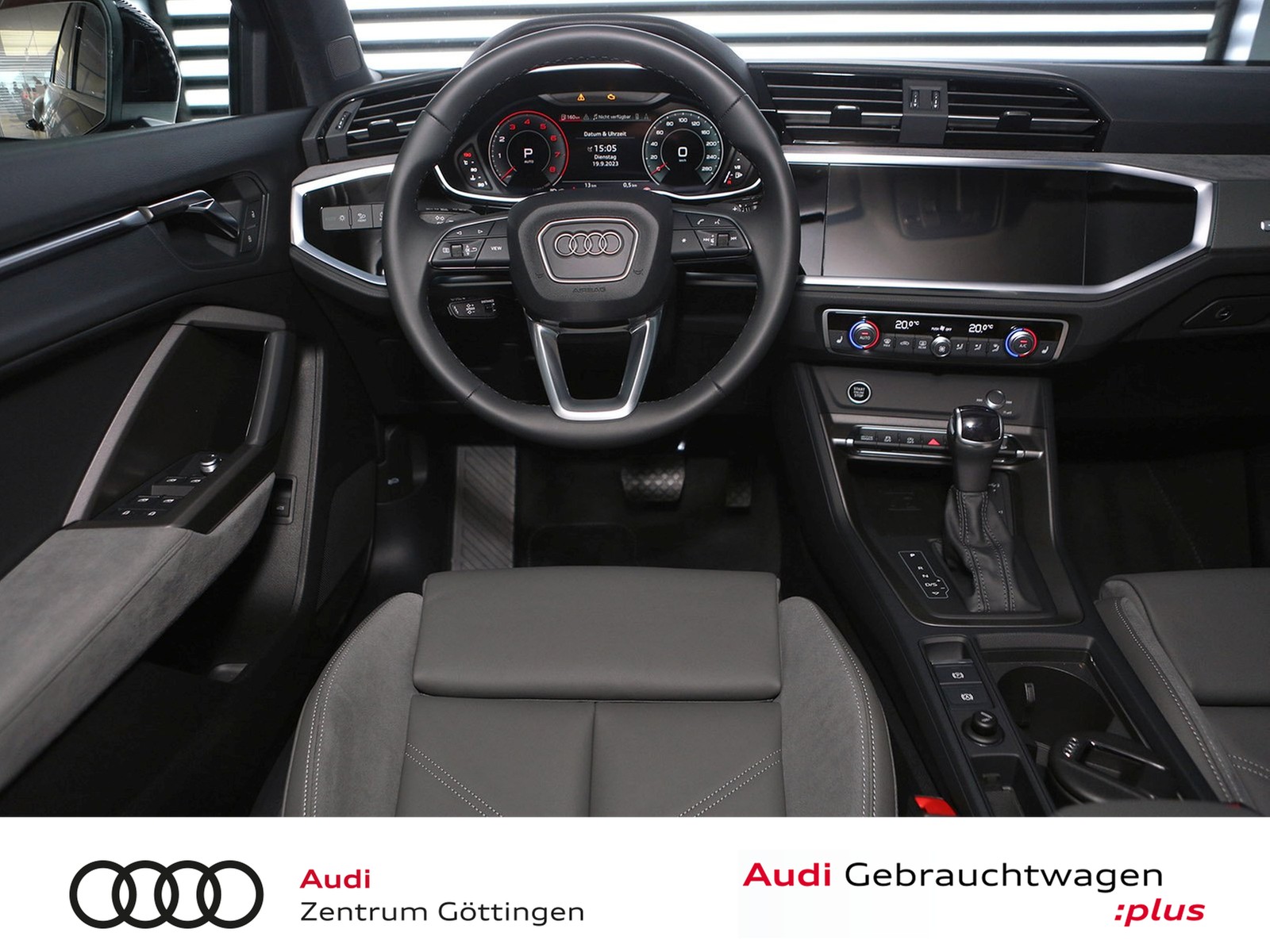 Fahrzeugabbildung Audi Q3 35 TFSI S tronic advanced +AHK+MATRIX+NAVI