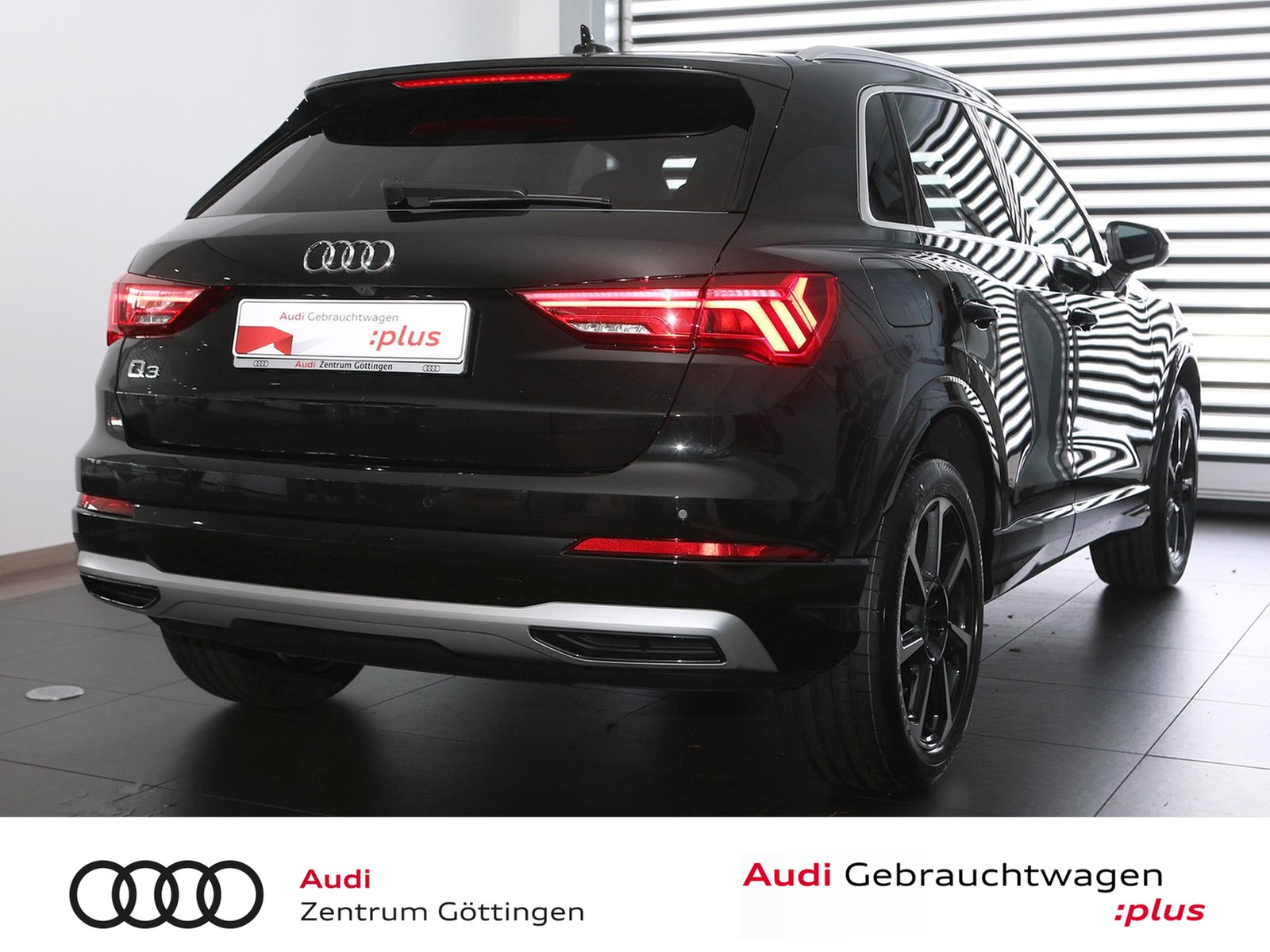 Fahrzeugabbildung Audi Q3 35 TFSI S tronic advanced +AHK+MATRIX+NAVI