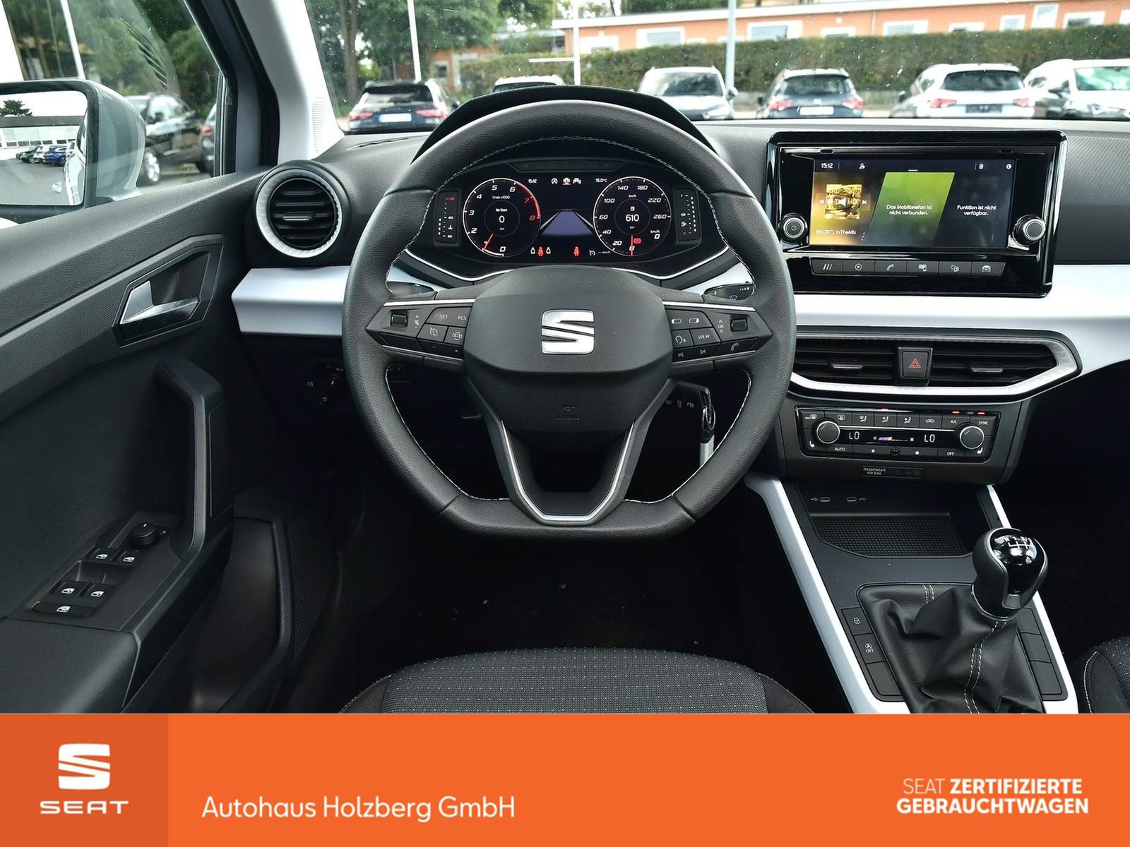 Fahrzeugabbildung SEAT Arona 1.0 TSI Style GRA+PDC+SHZ+GJR+FULL LINK