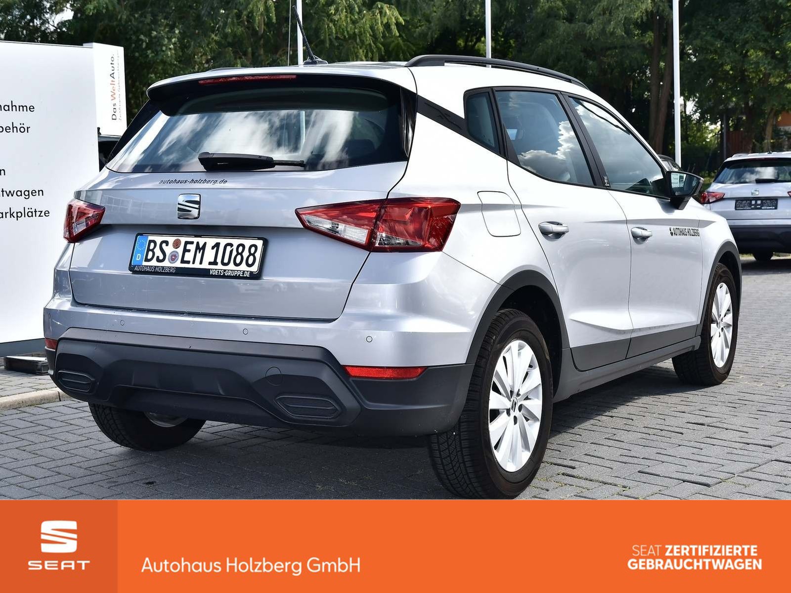 Fahrzeugabbildung SEAT Arona 1.0 TSI Style GRA+PDC+SHZ+GJR+FULL LINK