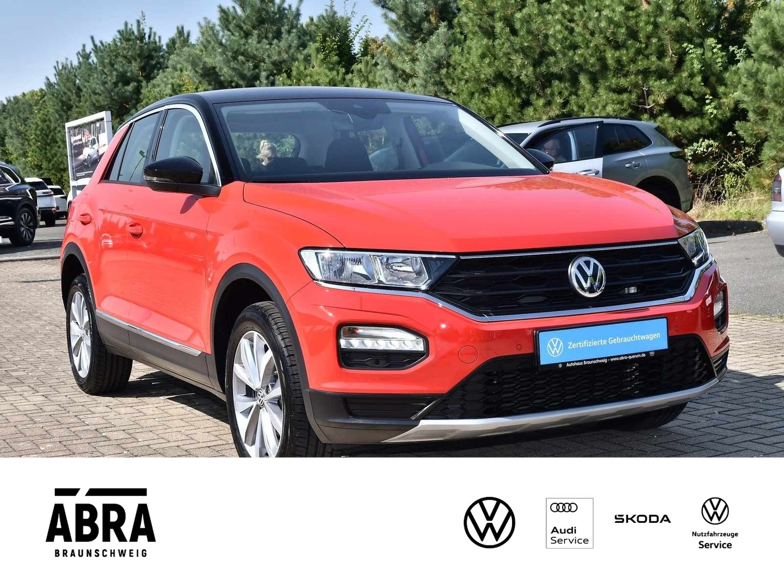 Fahrzeugabbildung Volkswagen T-Roc 1.5 TSI Style DSG ACC+CAM+LANE+PDC