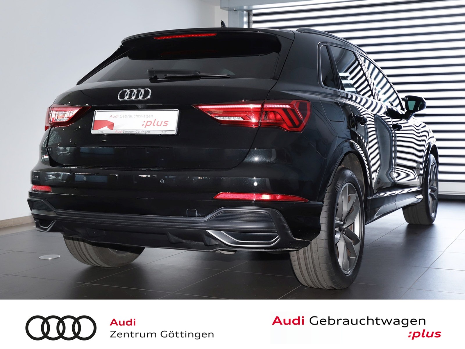 Fahrzeugabbildung Audi Q3 45 TFSI e S tronic S line +AHK+LED+NAVI+VC