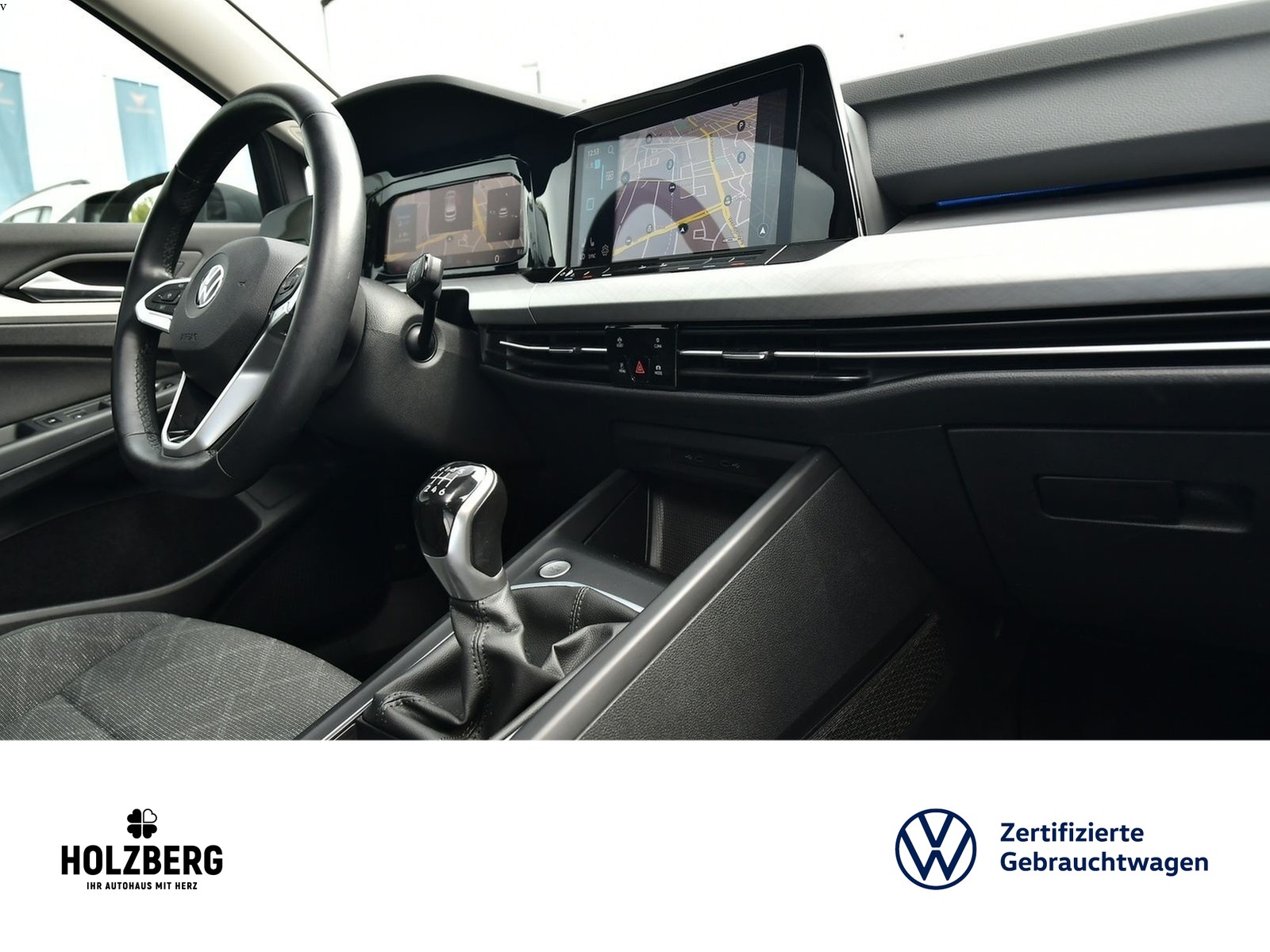 Fahrzeugabbildung Volkswagen Golf VIII 1.5 TSI Life NAVI+ACC+LED+SHZ+PDC