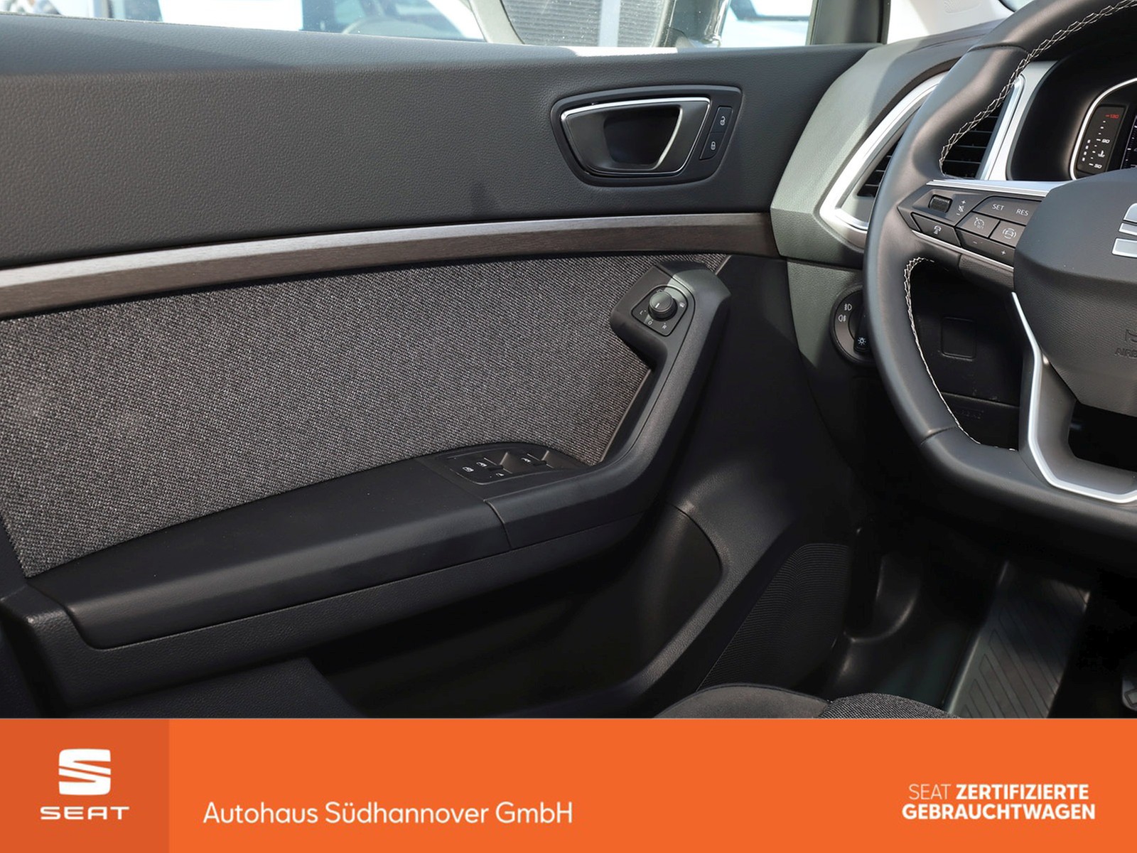 Fahrzeugabbildung SEAT Ateca Xperience 1.5 TSI AHK+NAVI+LED+SHZ+PDC+GRA