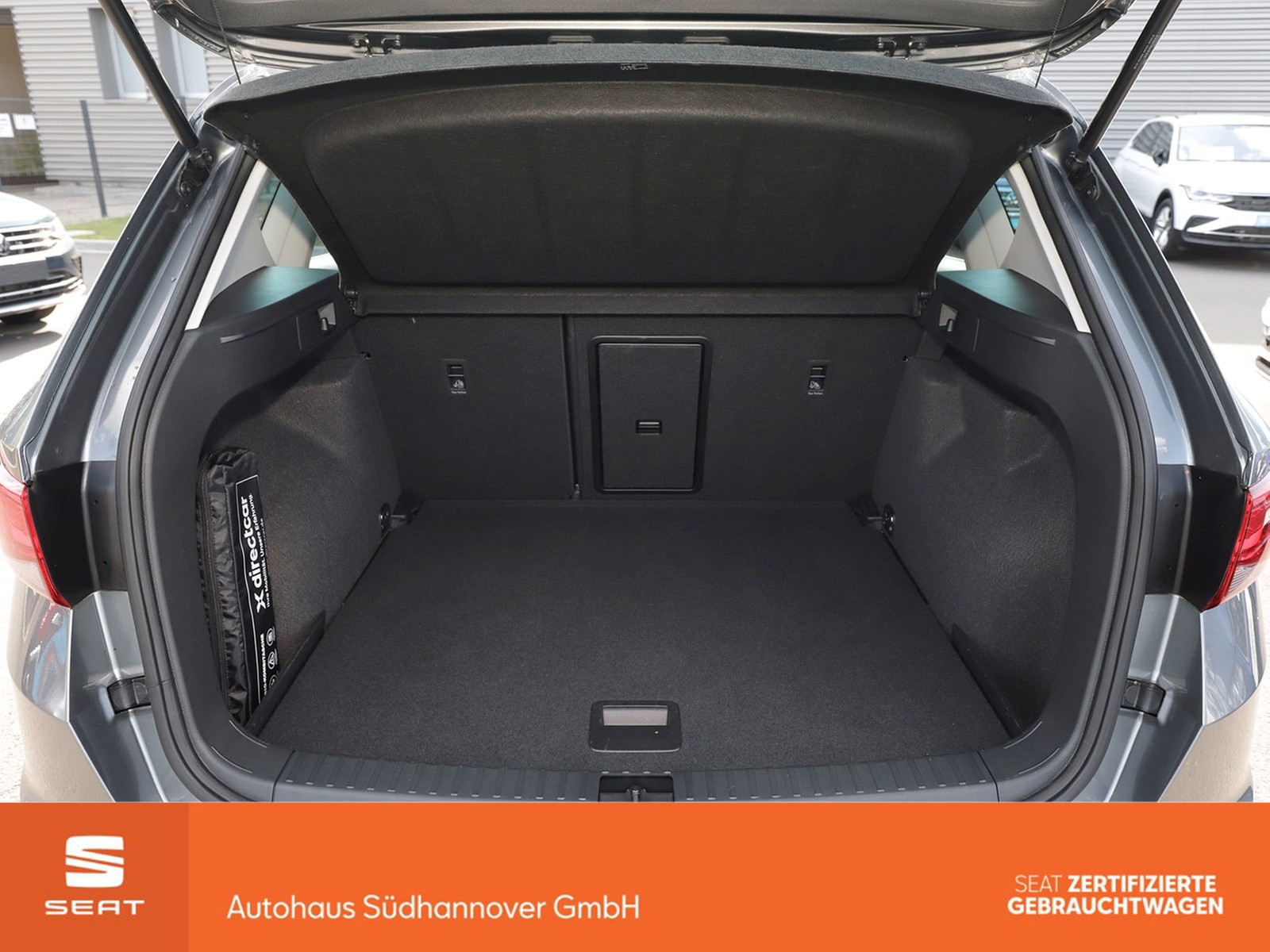 Fahrzeugabbildung SEAT Ateca Xperience 1.5 TSI AHK+NAVI+LED+SHZ+PDC+GRA