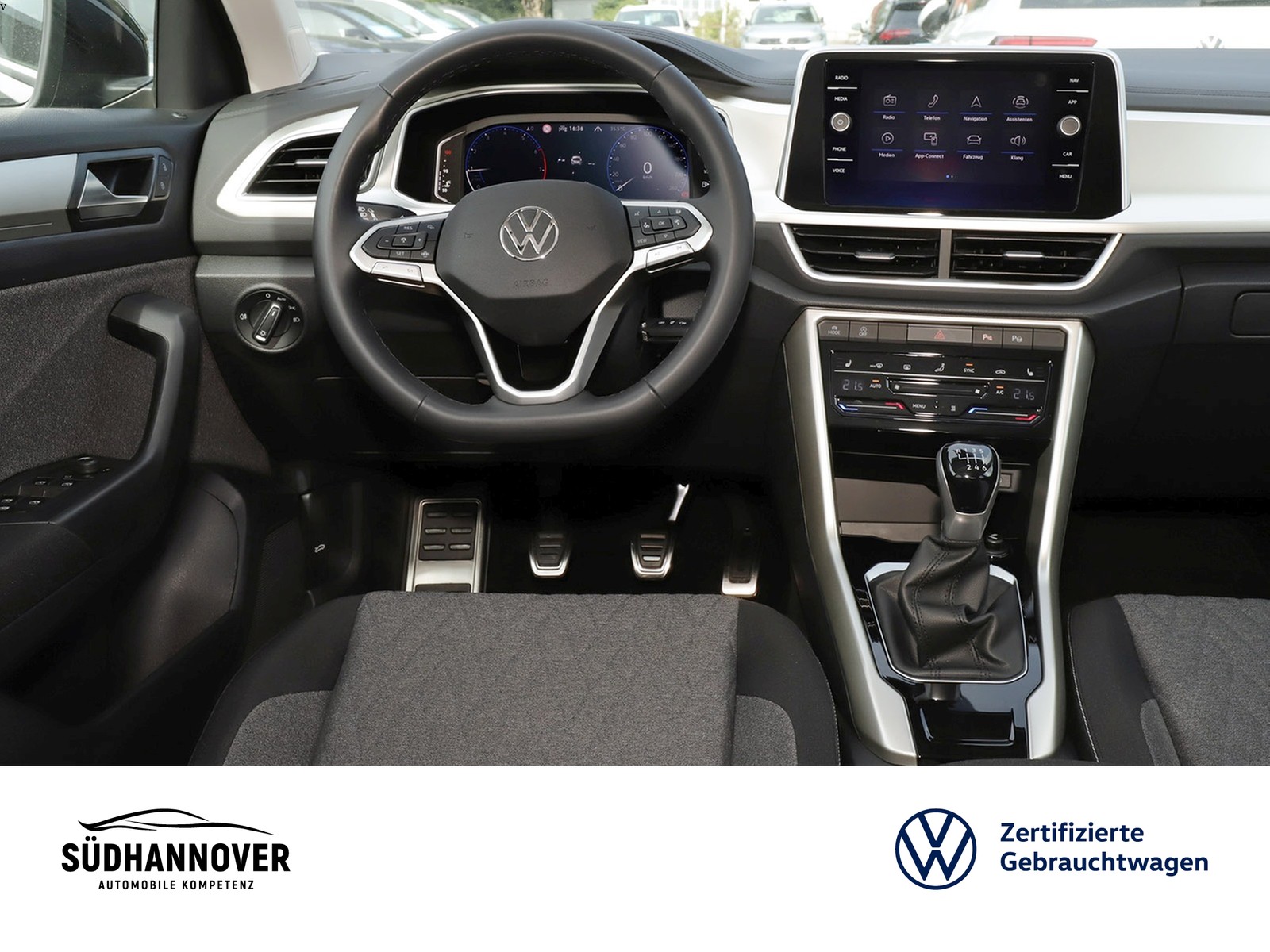 Fahrzeugabbildung Volkswagen T-Roc Move 1.0 TSI AHK+NAVI+STANDH.+LED+SHZ+PDC