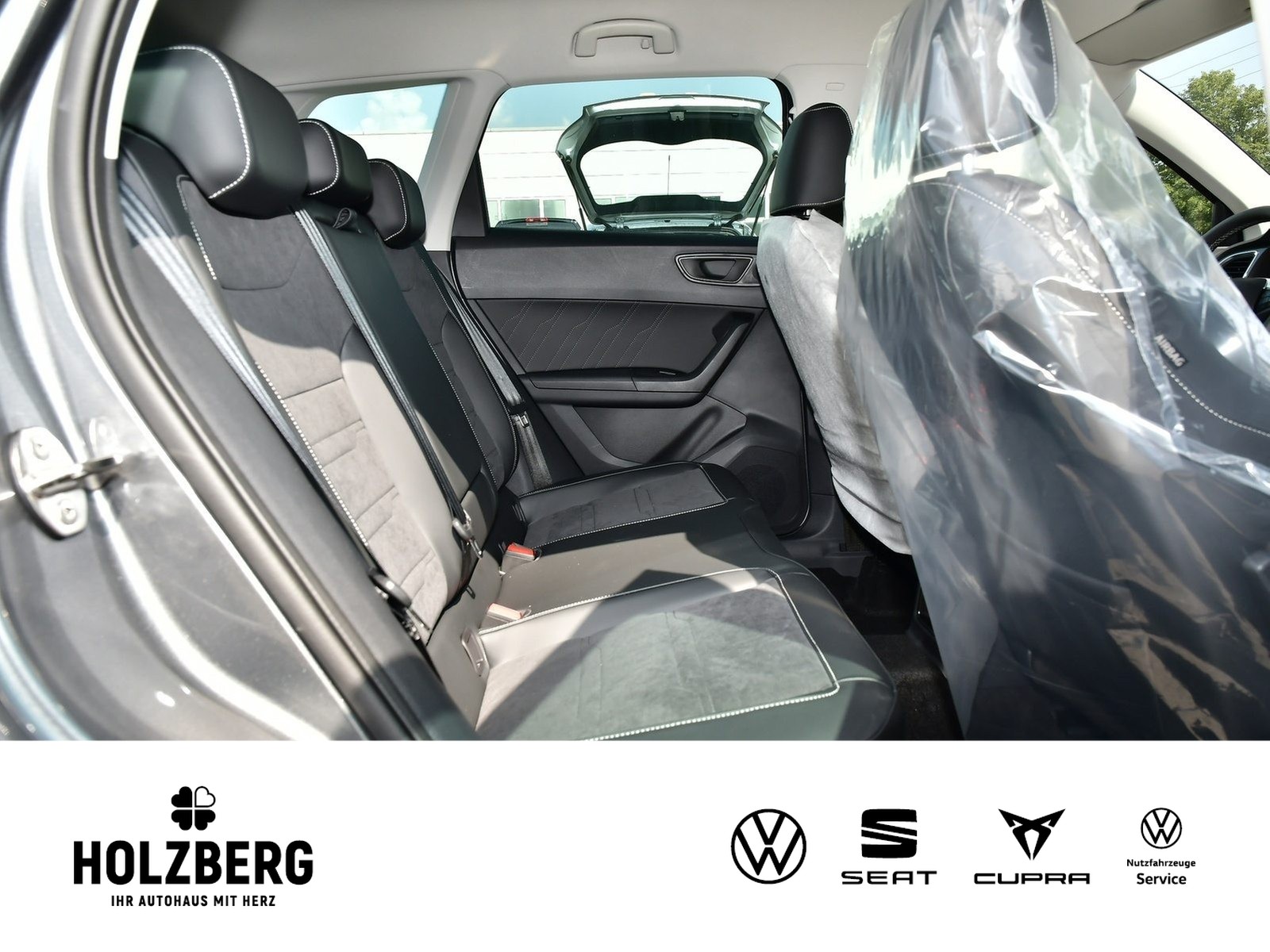 Fahrzeugabbildung SEAT Ateca 1.5 TSI DSG Style Edition SHZ+AHK+LED