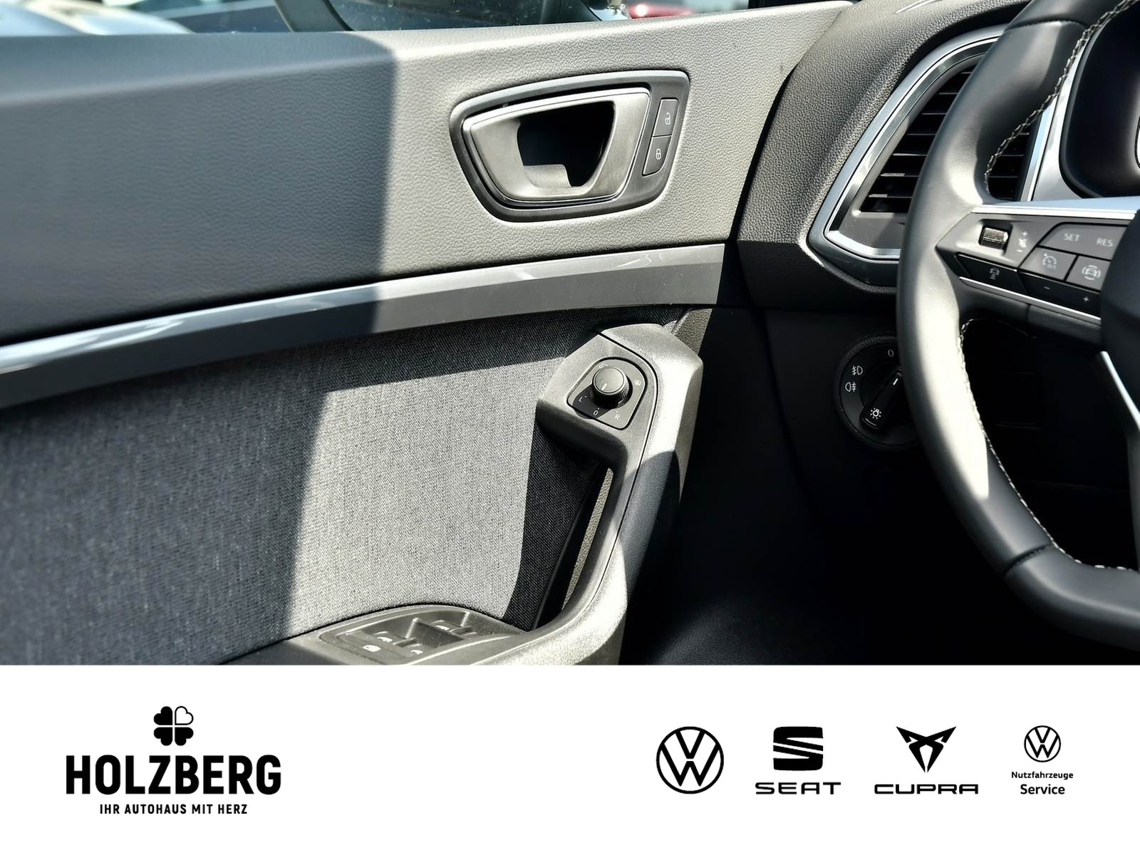 Fahrzeugabbildung SEAT Ateca Style 1.5 TSI DSG Edition AHK+BEATS+NAVI+DSG