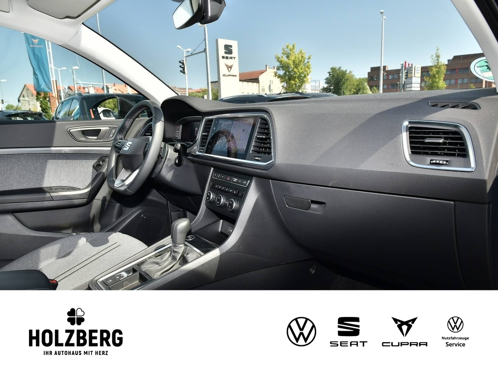 Fahrzeugabbildung SEAT Ateca Style 1.5 TSI DSG Edition AHK+BEATS+NAVI+DSG