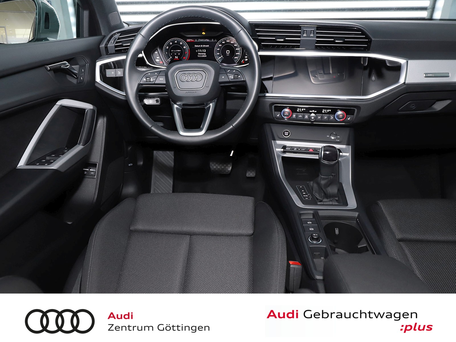 Fahrzeugabbildung Audi Q3 45 TFSI e S tronic +SOUND+LED+NAVI+AVV+ASG