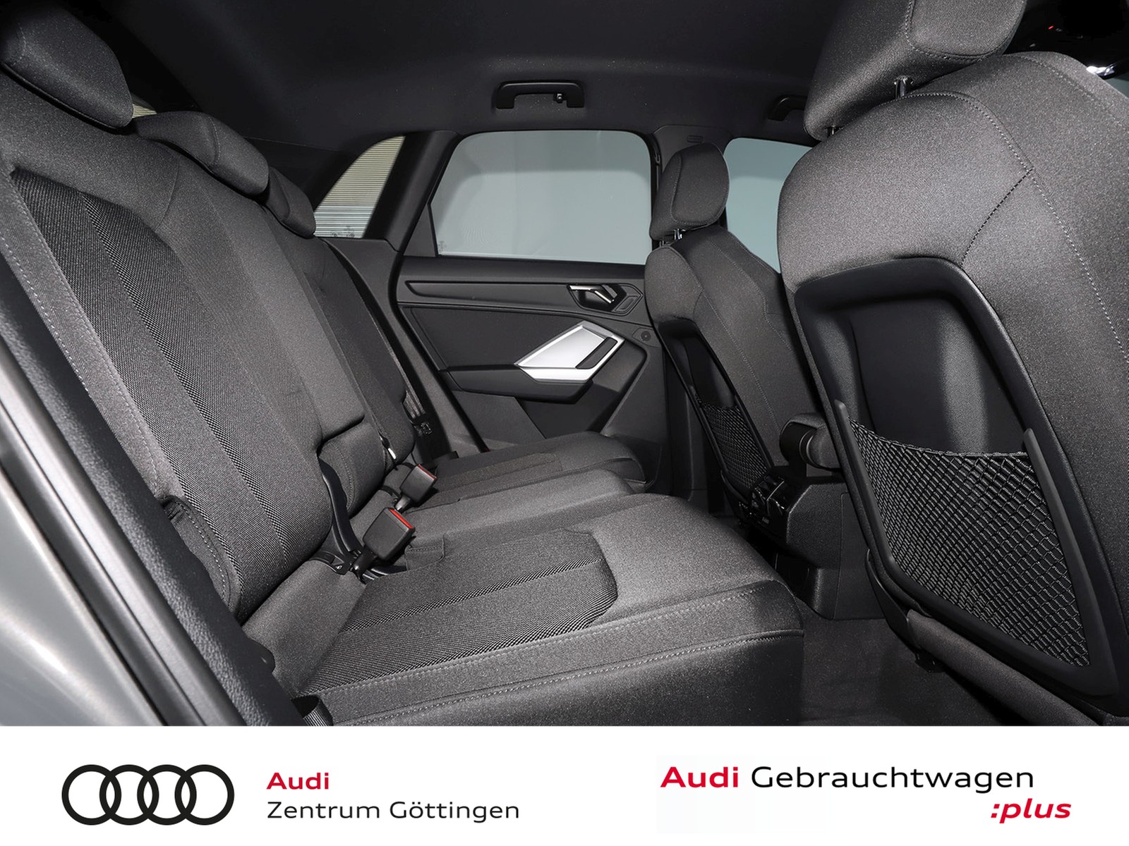 Fahrzeugabbildung Audi Q3 45 TFSI e S tronic +SOUND+LED+NAVI+AVV+ASG