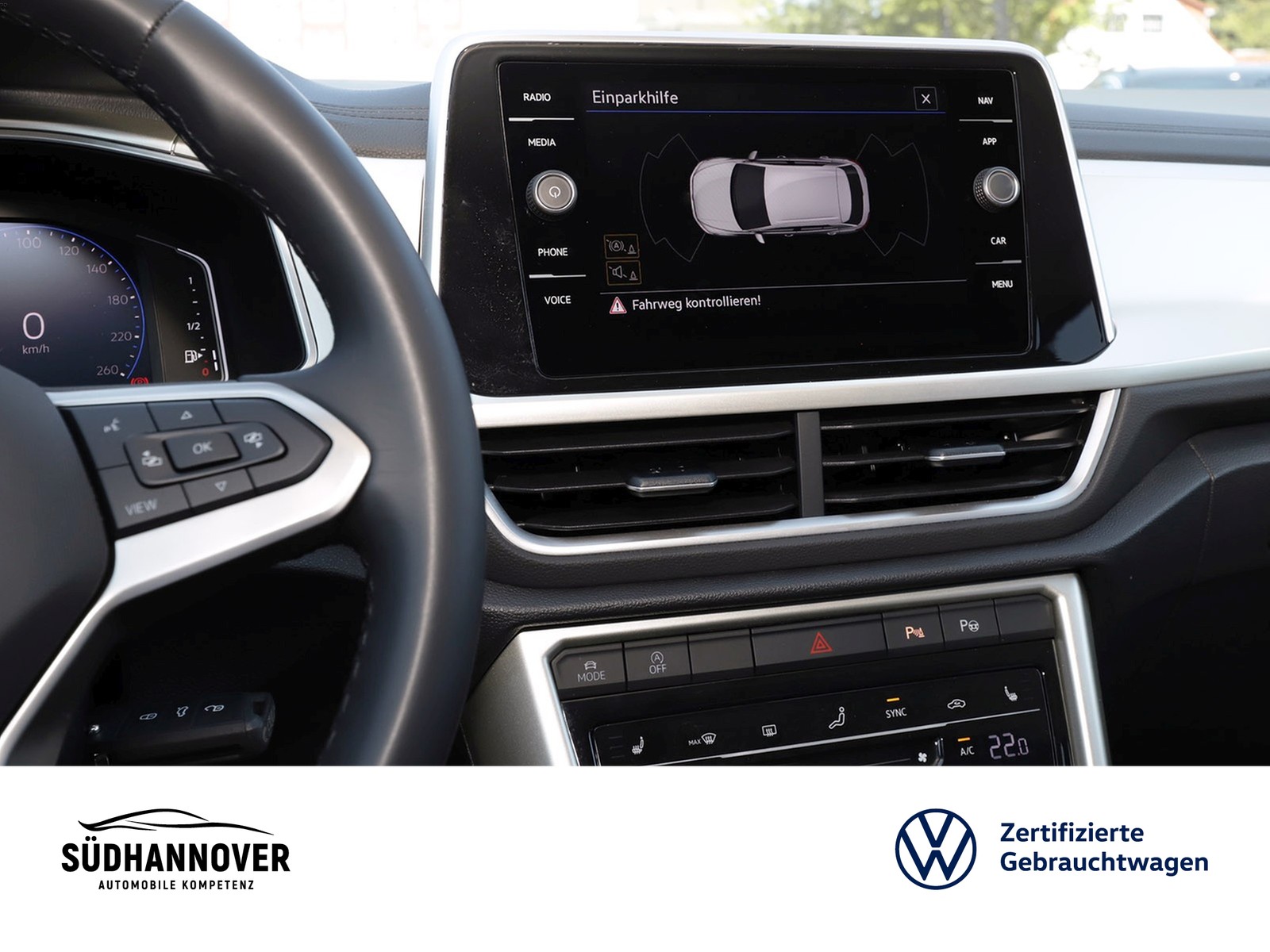 Fahrzeugabbildung Volkswagen T-Roc Move 1.0 TSI NAVI+LED+SHZ+PDC